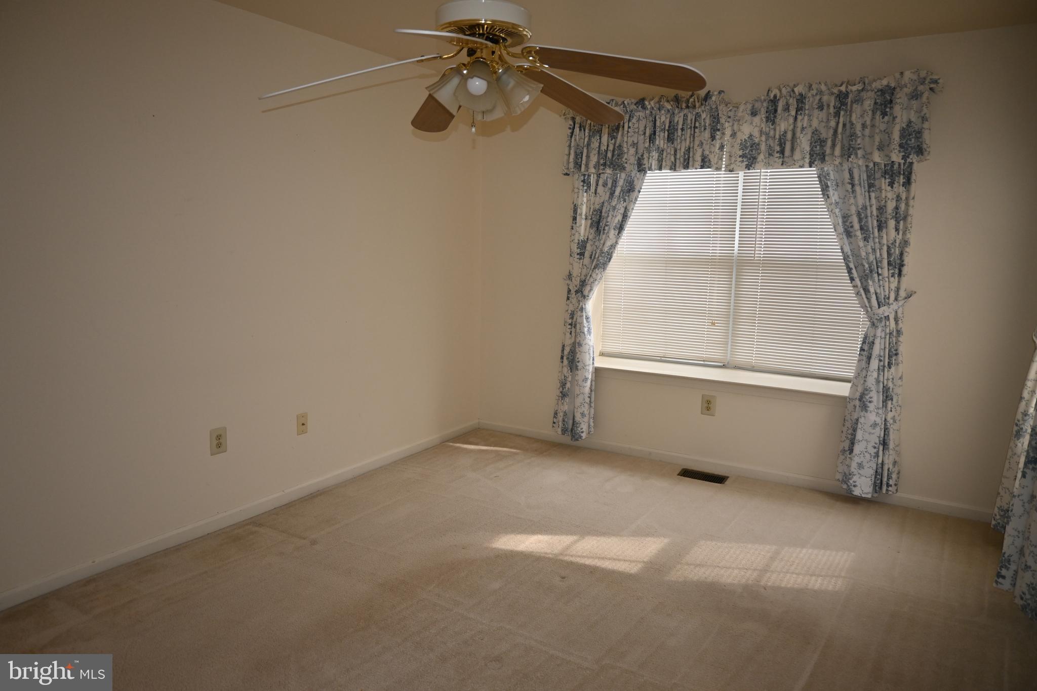 WILLOW STREAM - Residential