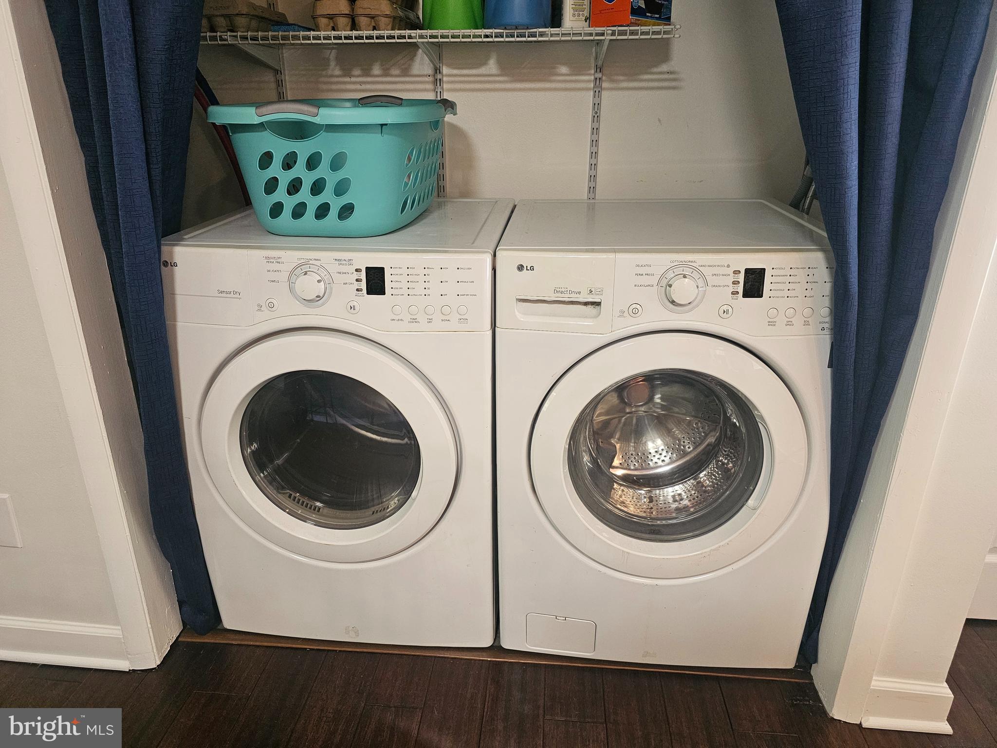 POINT ESTATES - Residential