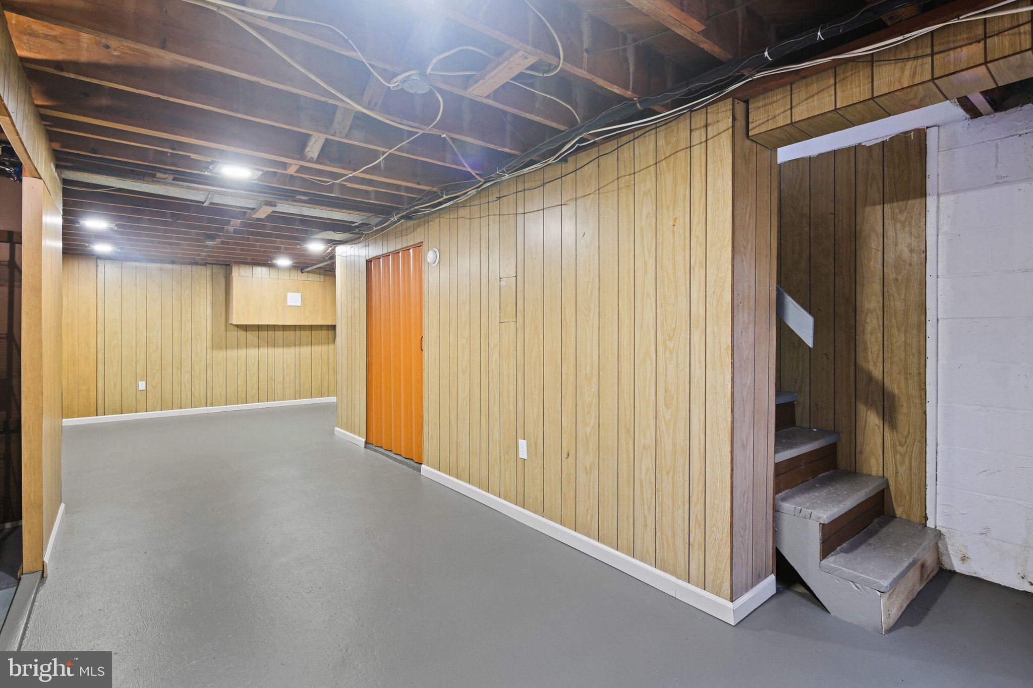 NORTH POINT VILLAGE - Residential