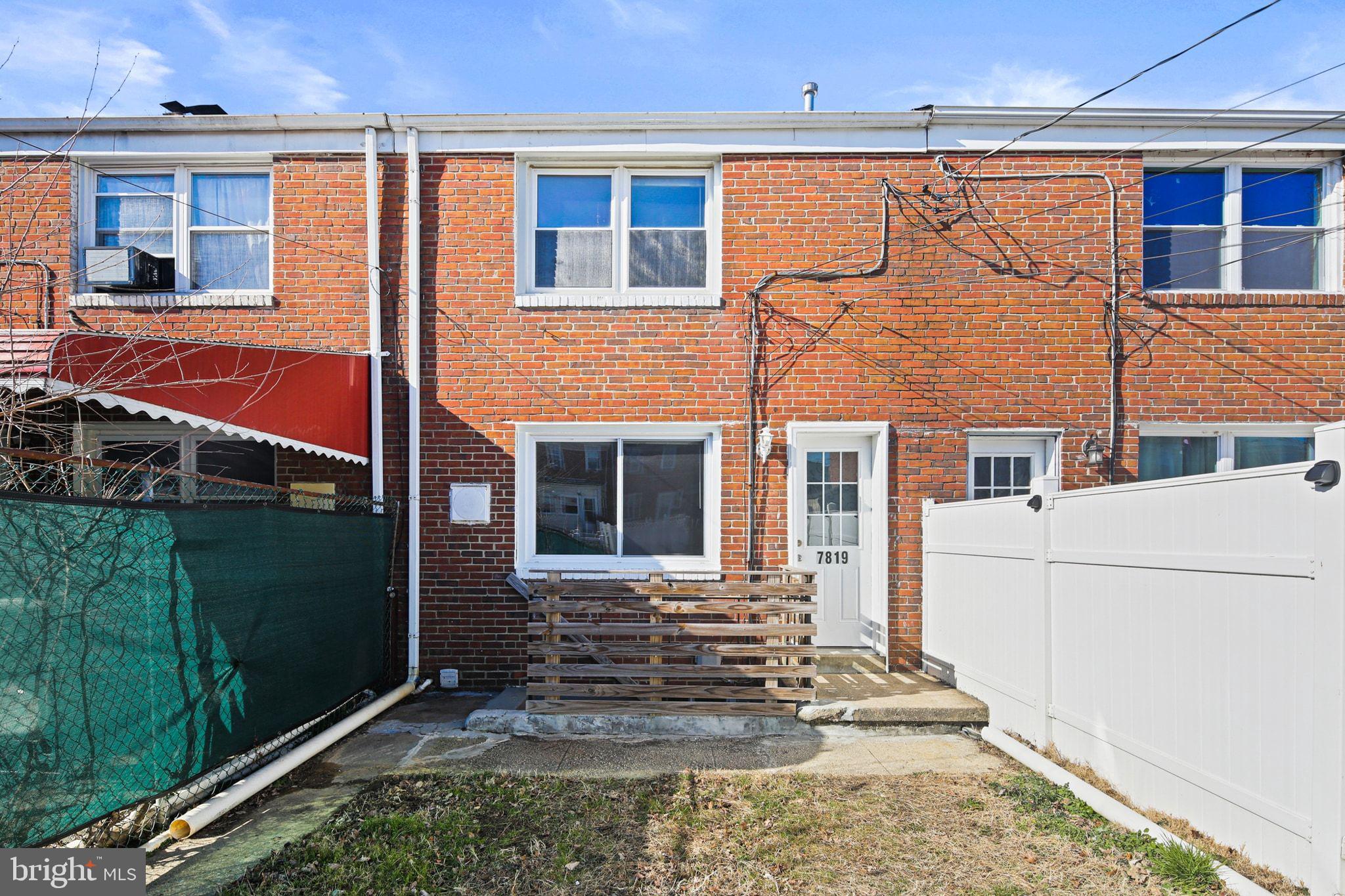 NORTH POINT VILLAGE - Residential