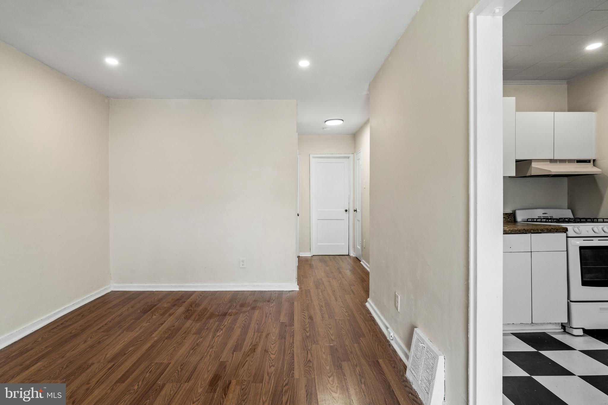 SHARON HILL - Residential