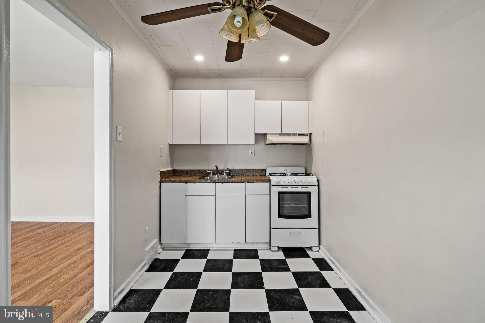 SHARON HILL - Residential