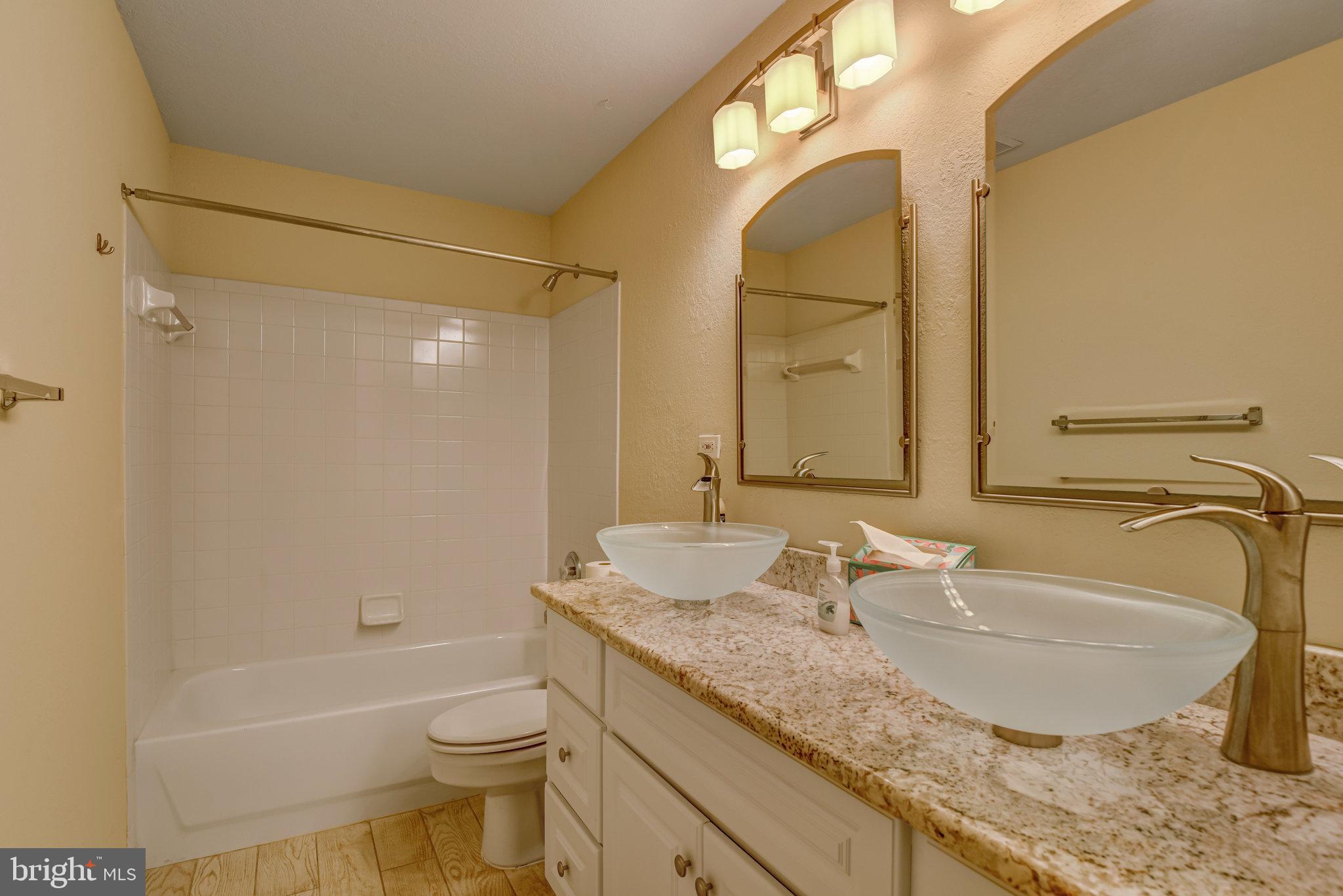 BELMONT BAY - Residential