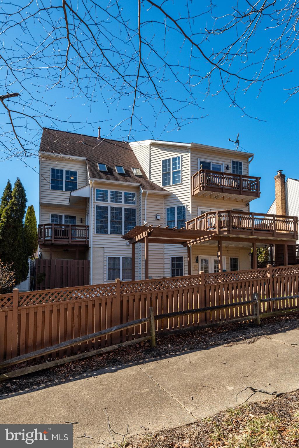 BELMONT BAY - Residential