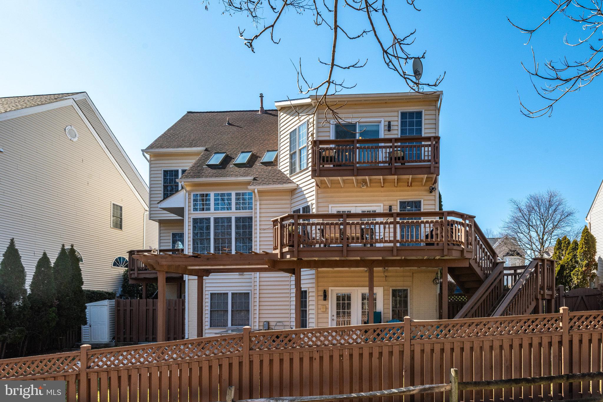 BELMONT BAY - Residential