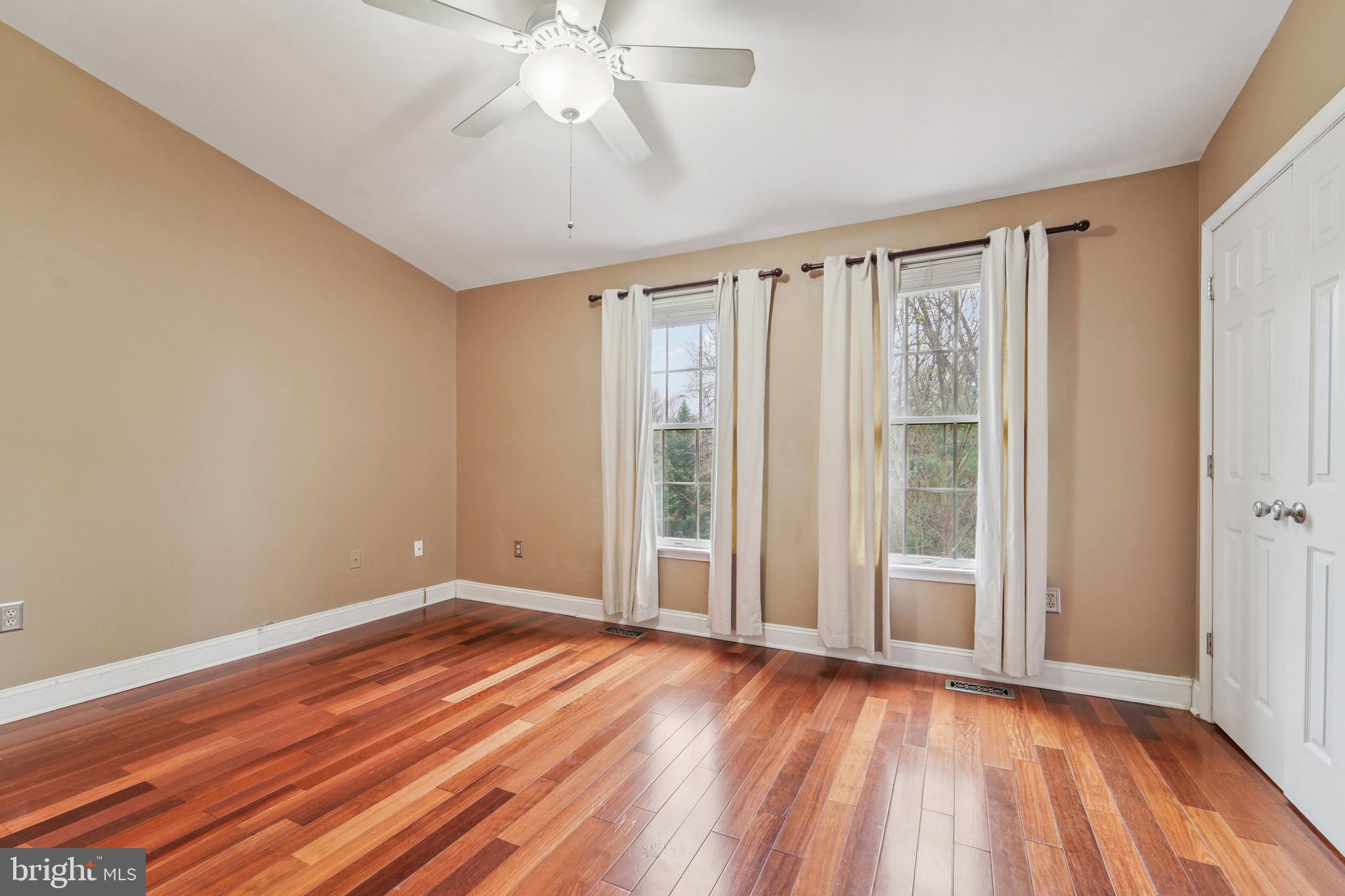 WILLOWCREST - Residential