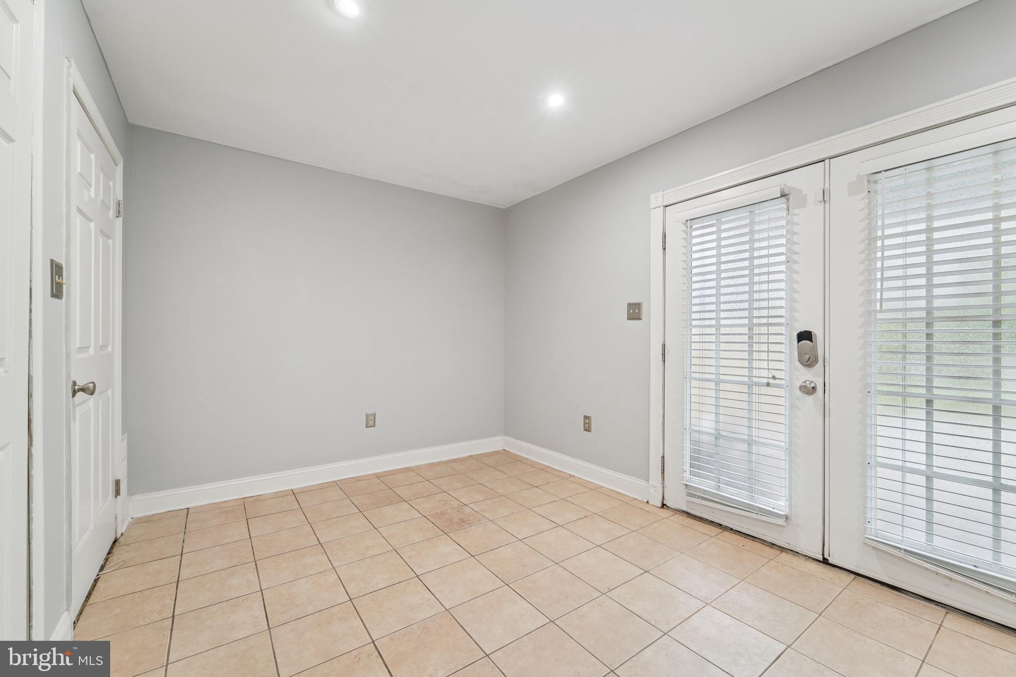 WILLOWCREST - Residential