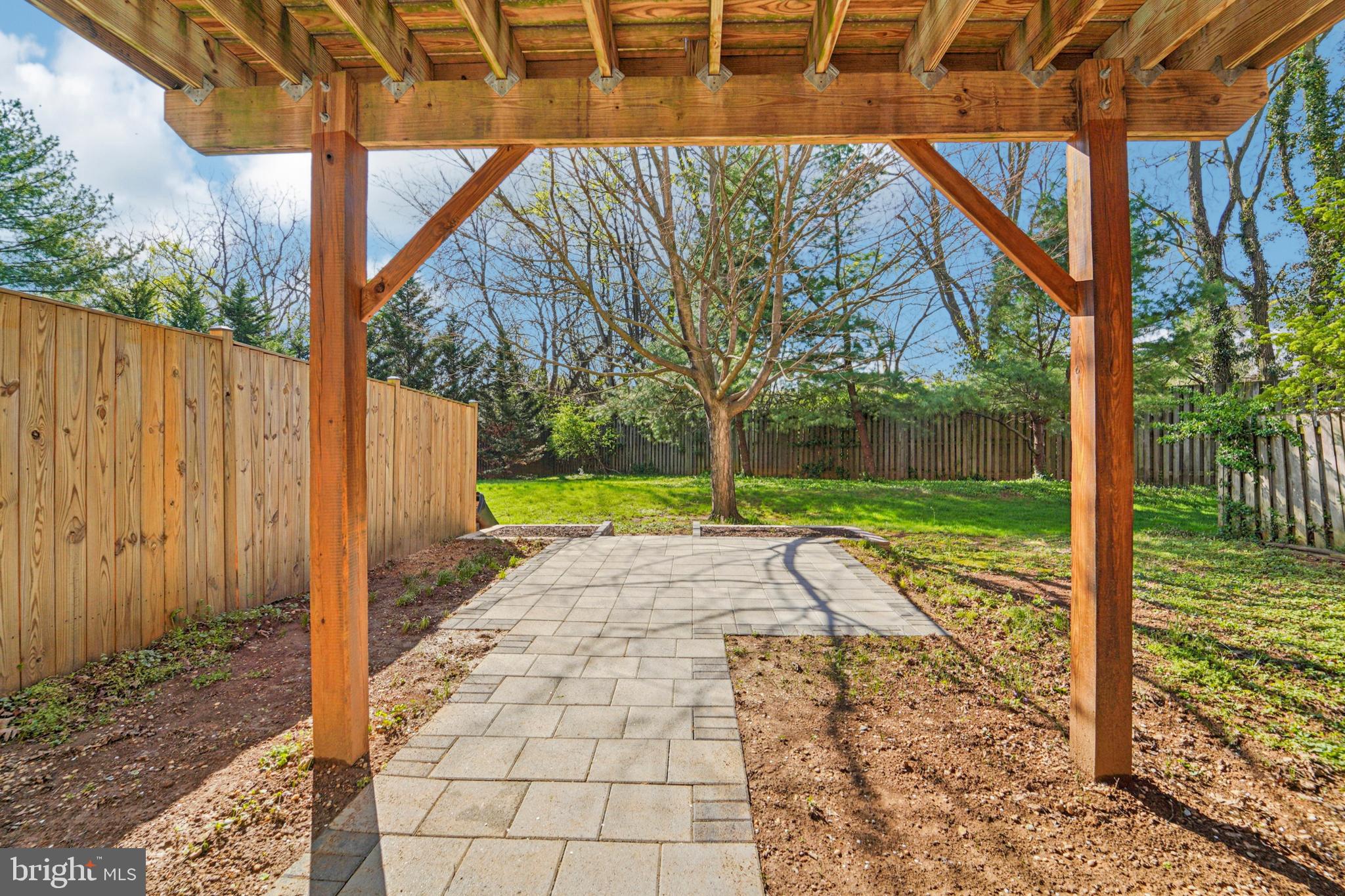 WILLOWCREST - Residential