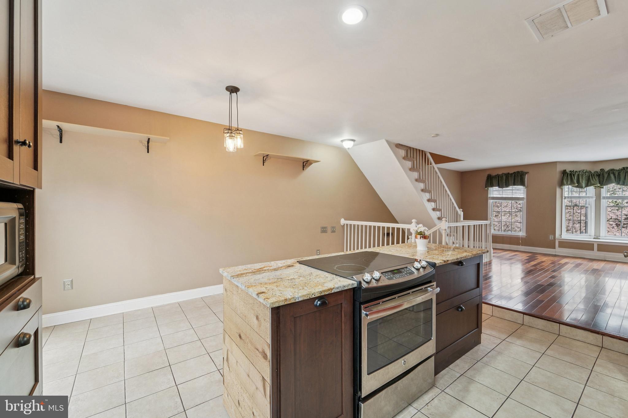 WILLOWCREST - Residential