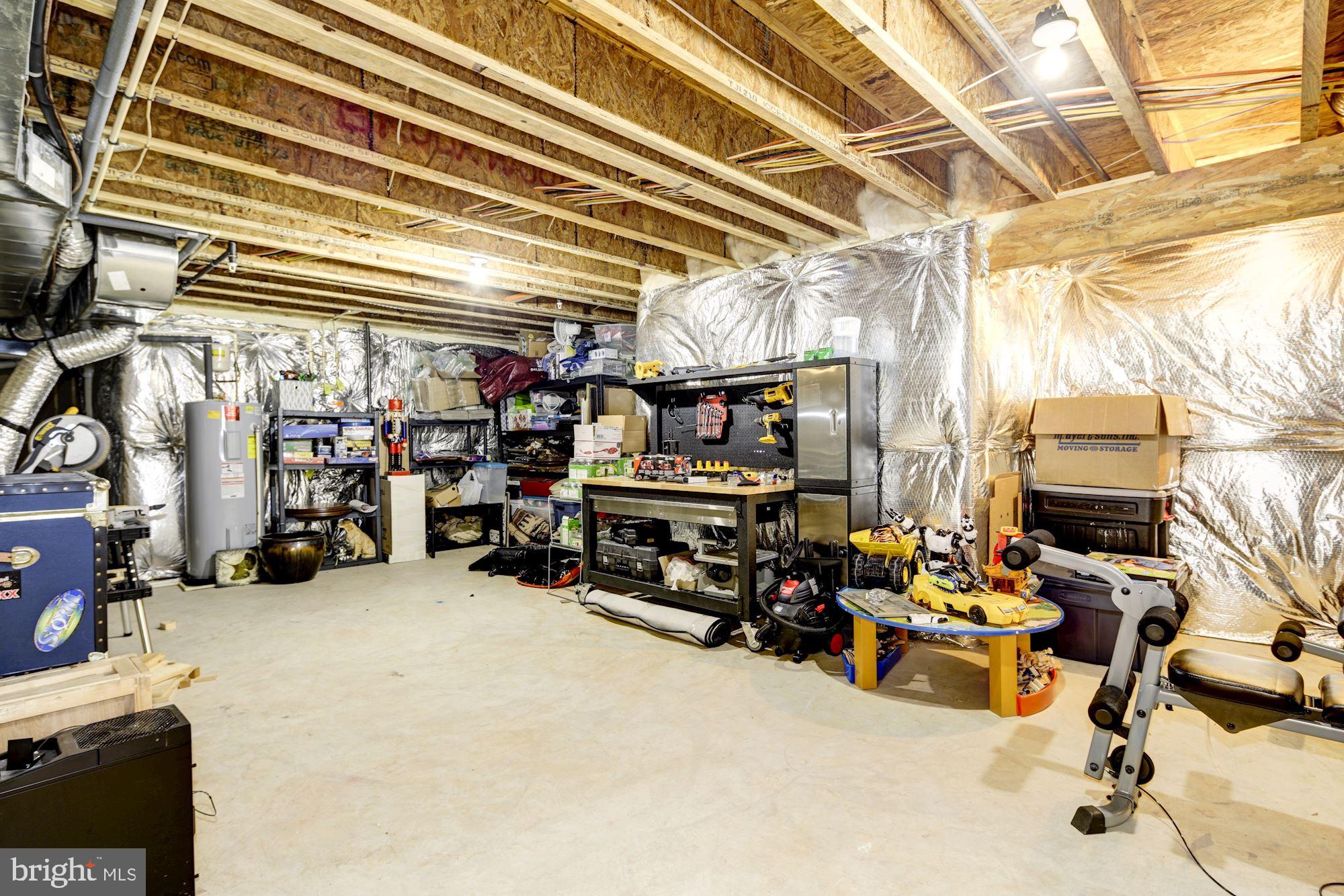 BROOKWOOD RUN - Residential