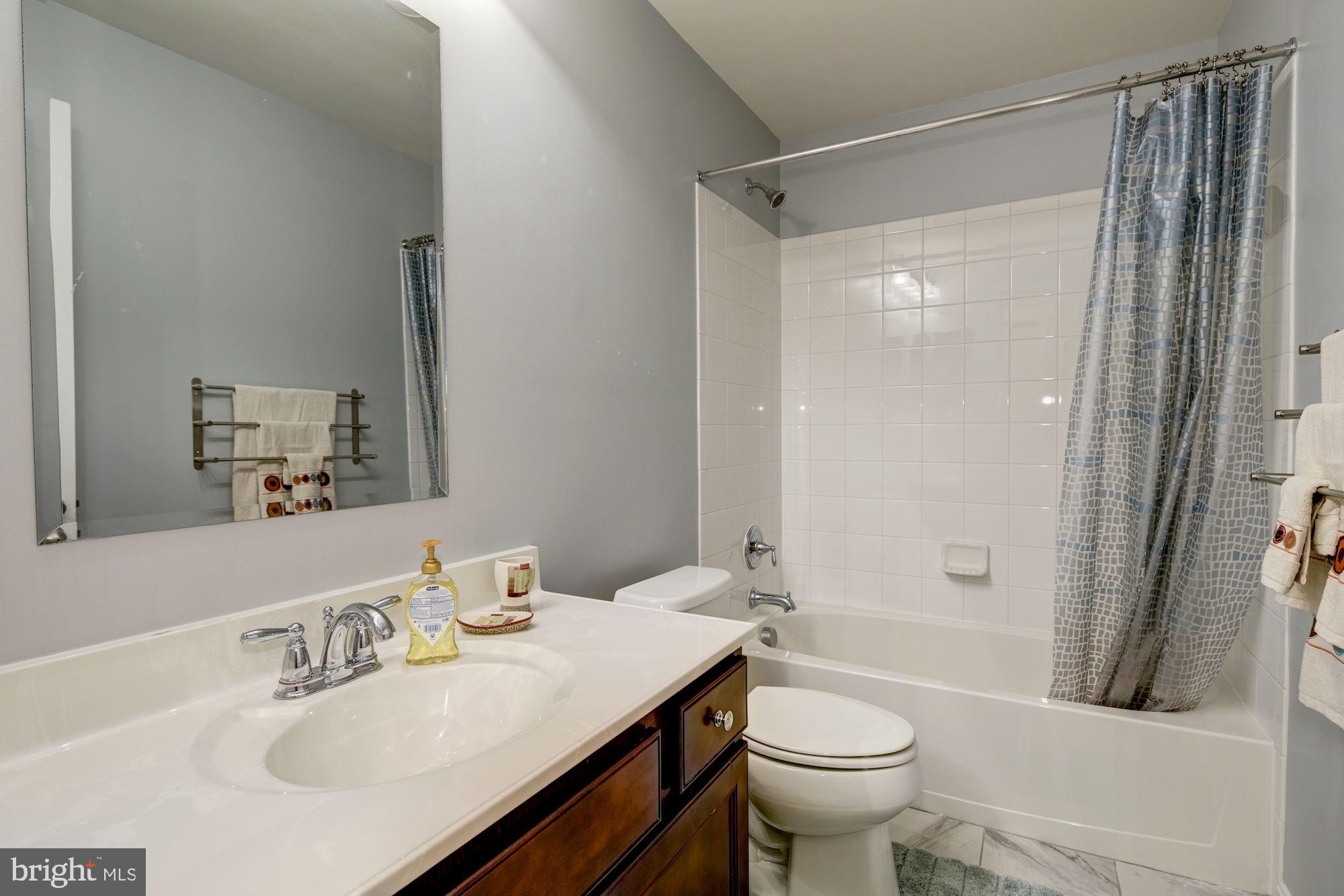 BROOKWOOD RUN - Residential