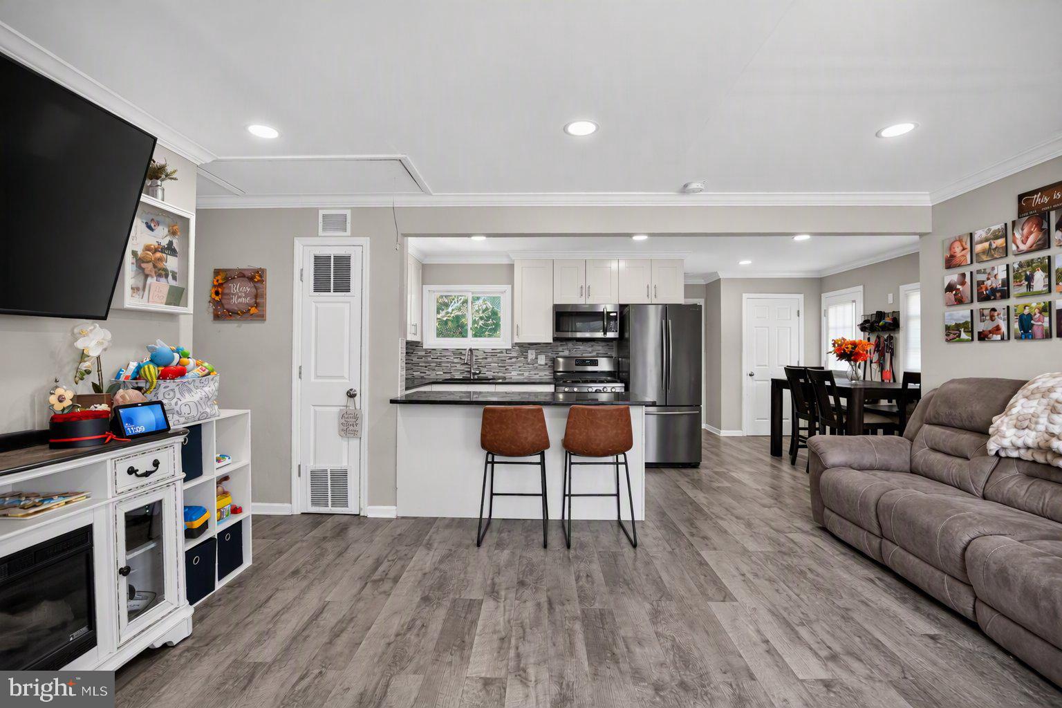 10 STAGECOACH ROAD