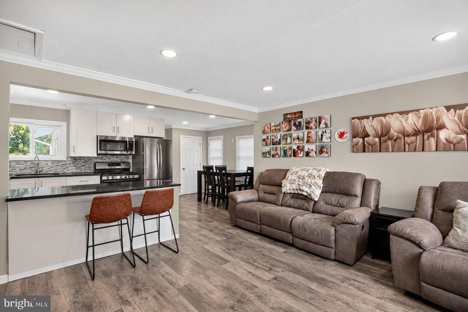 10 STAGECOACH ROAD