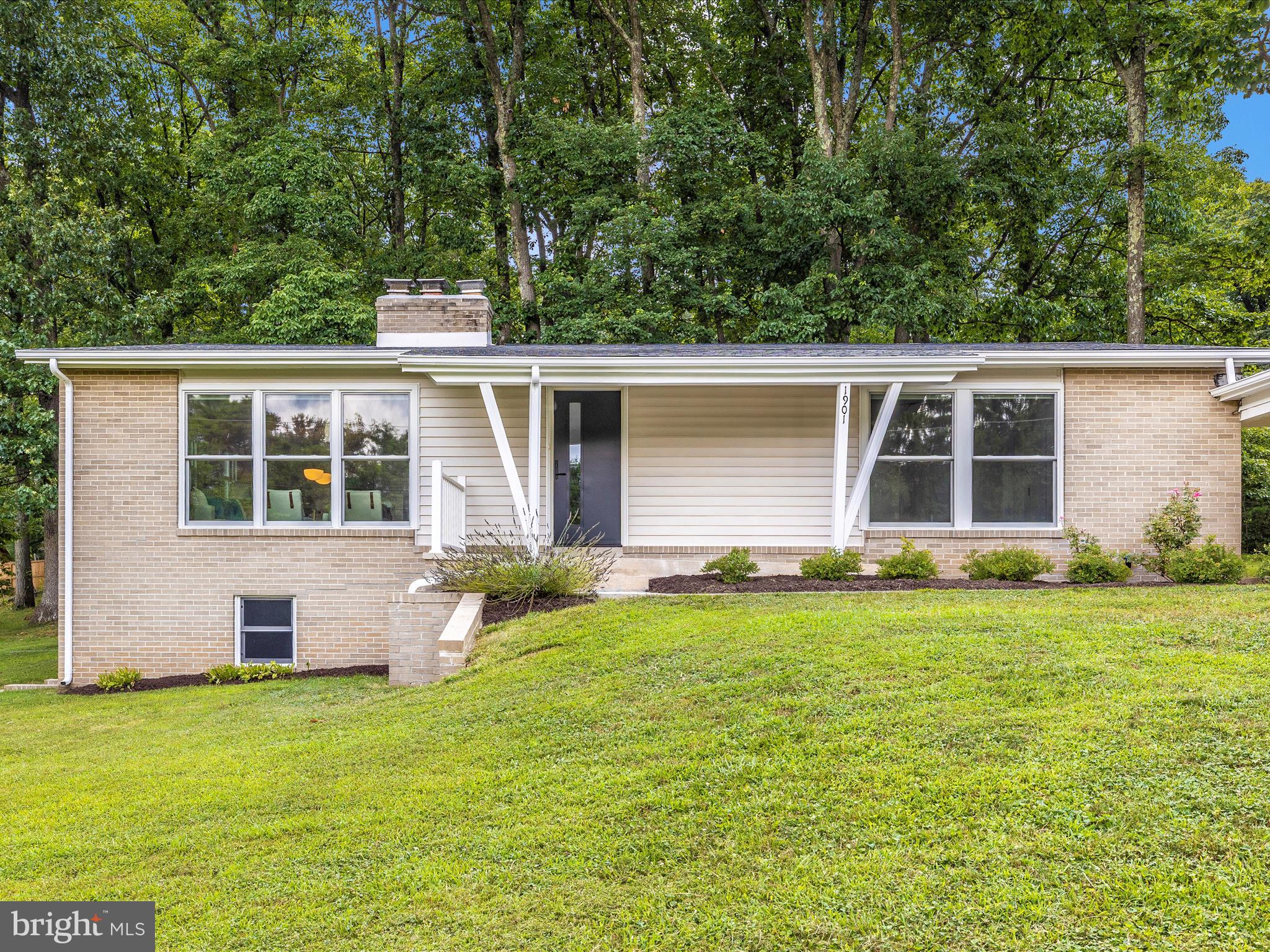 Welcome to 1901 Shel Mar Drive!
This fully renovated 3-bedroom, 3-bathroom home sits on a beautifully landscaped lot just under two-thirds of an acre, complete with a fully enclosed fenced area, perfect for pets or outdoor gatherings, with additional open yard space to expand your outdoor lifestyle.—move-in ready and waiting for you to make it your own!
The main level features a spacious living room with a wood-burning fireplace, a bright dining area, a beautifully updated kitchen, and a convenient main-level laundry room. You'll also find a private primary suite with a full bath, two additional bedrooms, and a second full hall bath—offering the perfect layout for comfortable one-level living.
The fully finished lower level expands your living space with a large rec room, bonus room, full bath, and plenty of storage. Outside, enjoy a covered carport, a cozy front patio, and a private rear patio surrounded by mature trees—ideal for relaxing or entertaining.
All of this in a prime location with easy access to Route 355 and I-270, and zoned for sought-after Urbana schools. Don’t miss your opportunity to call this exceptional home yours!