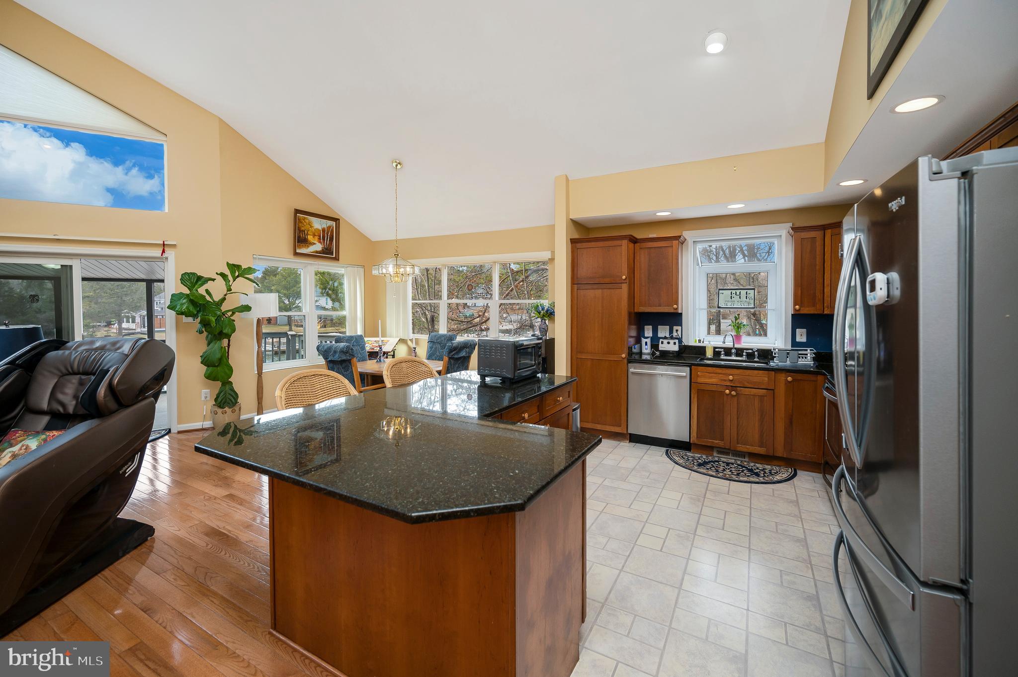 LAKE OF THE WOODS - Residential