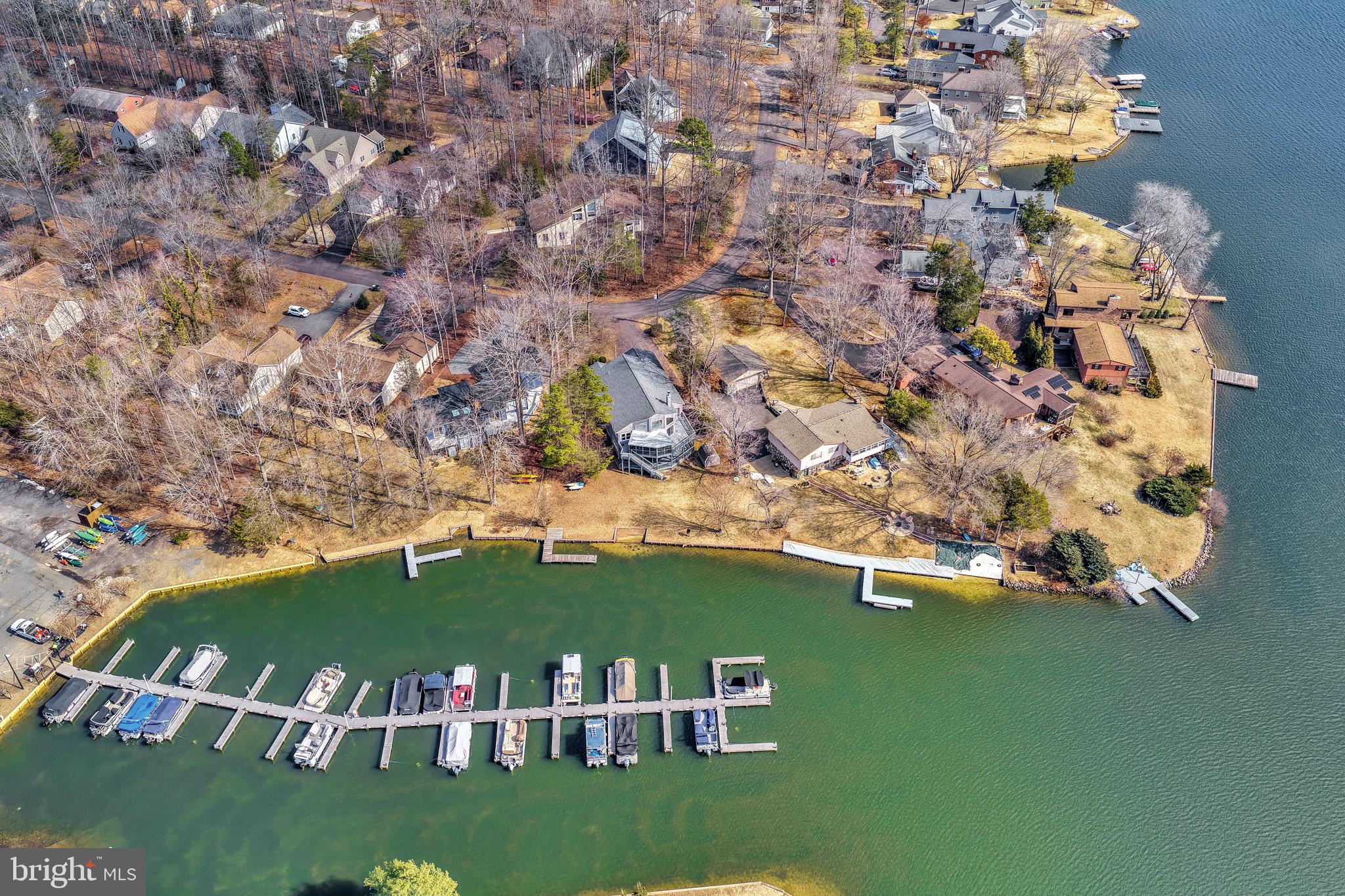 LAKE OF THE WOODS - Residential