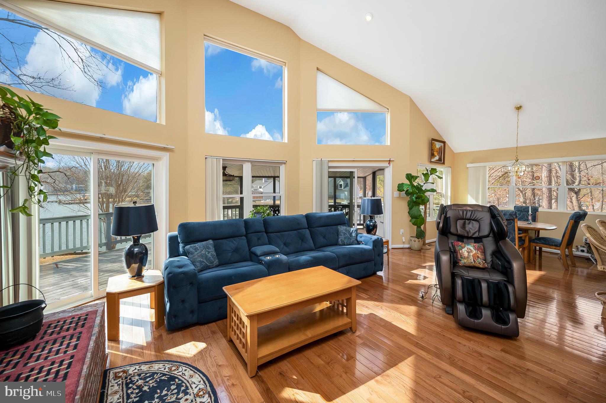 LAKE OF THE WOODS - Residential