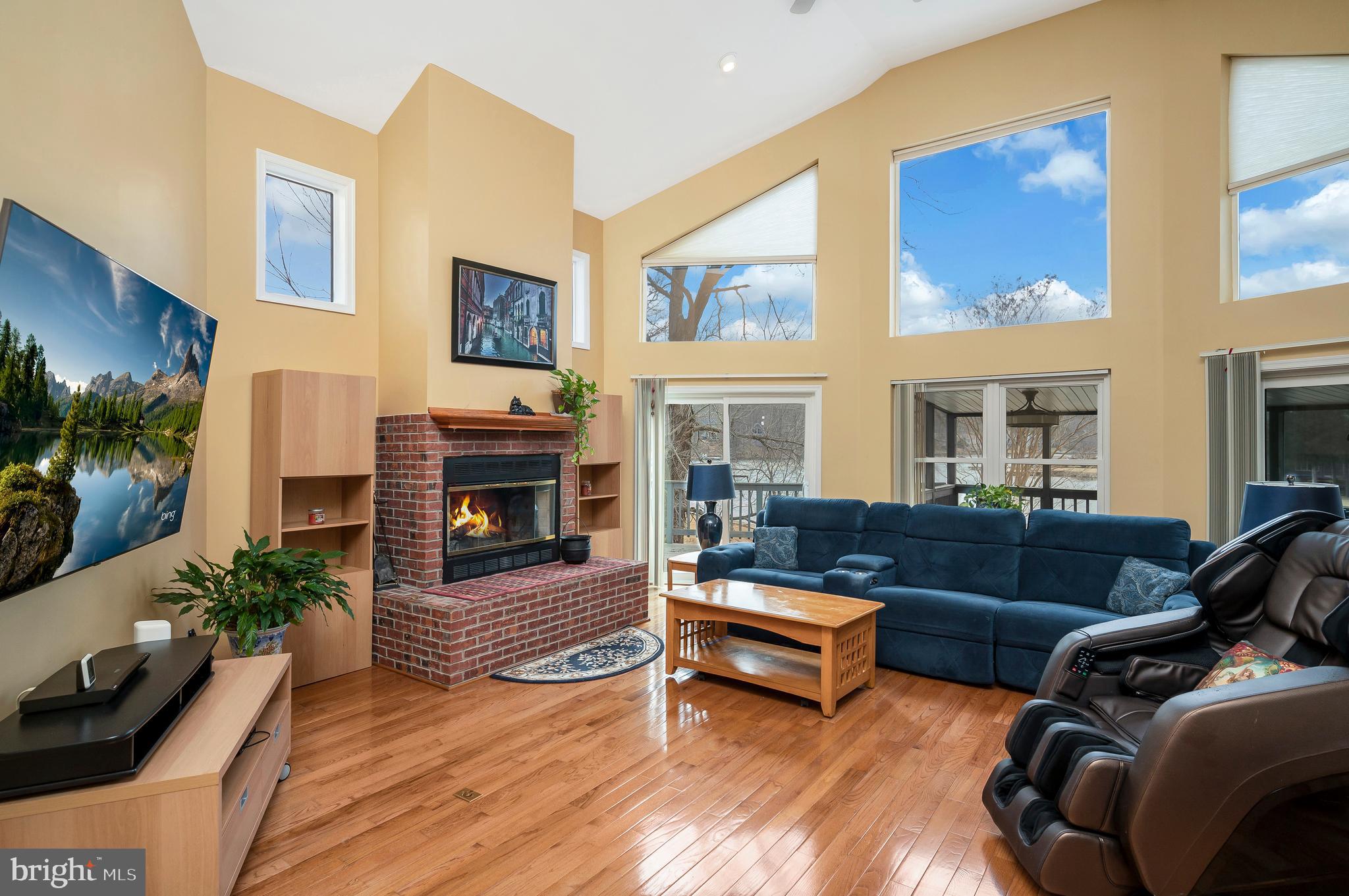 LAKE OF THE WOODS - Residential