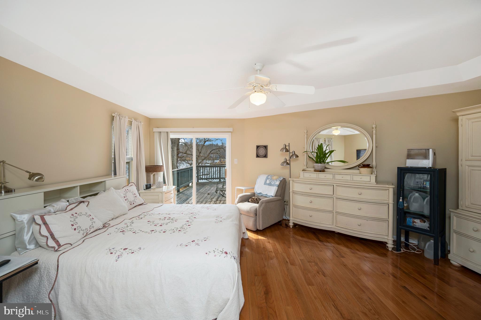 LAKE OF THE WOODS - Residential