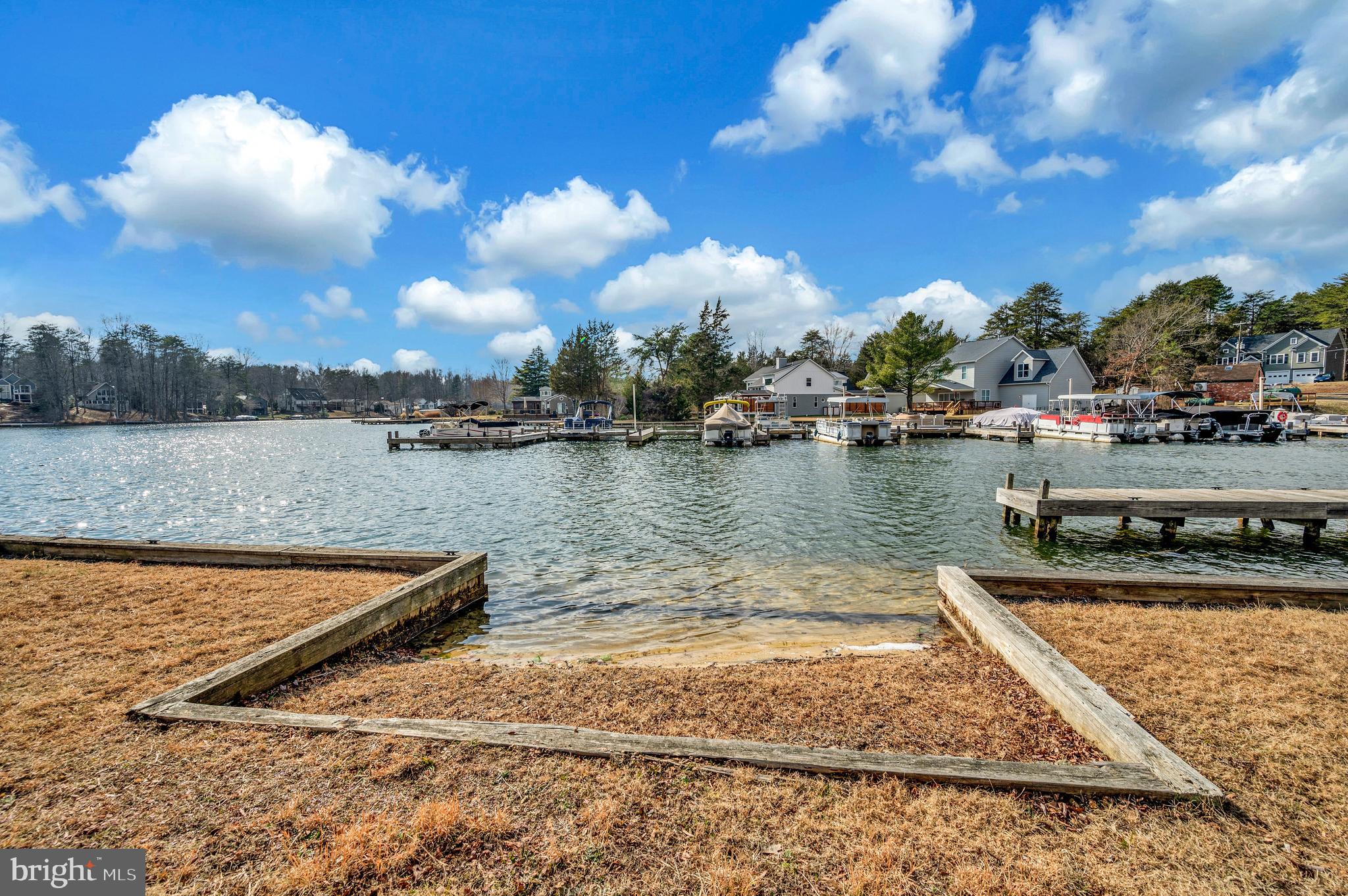 LAKE OF THE WOODS - Residential