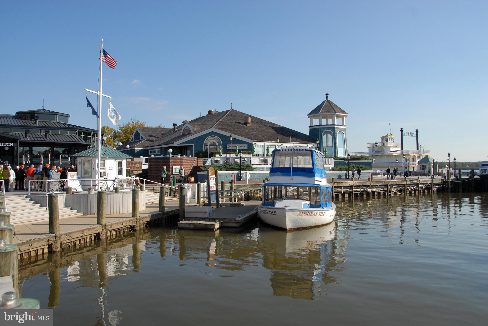 YATES GARDENS - Residential Lease