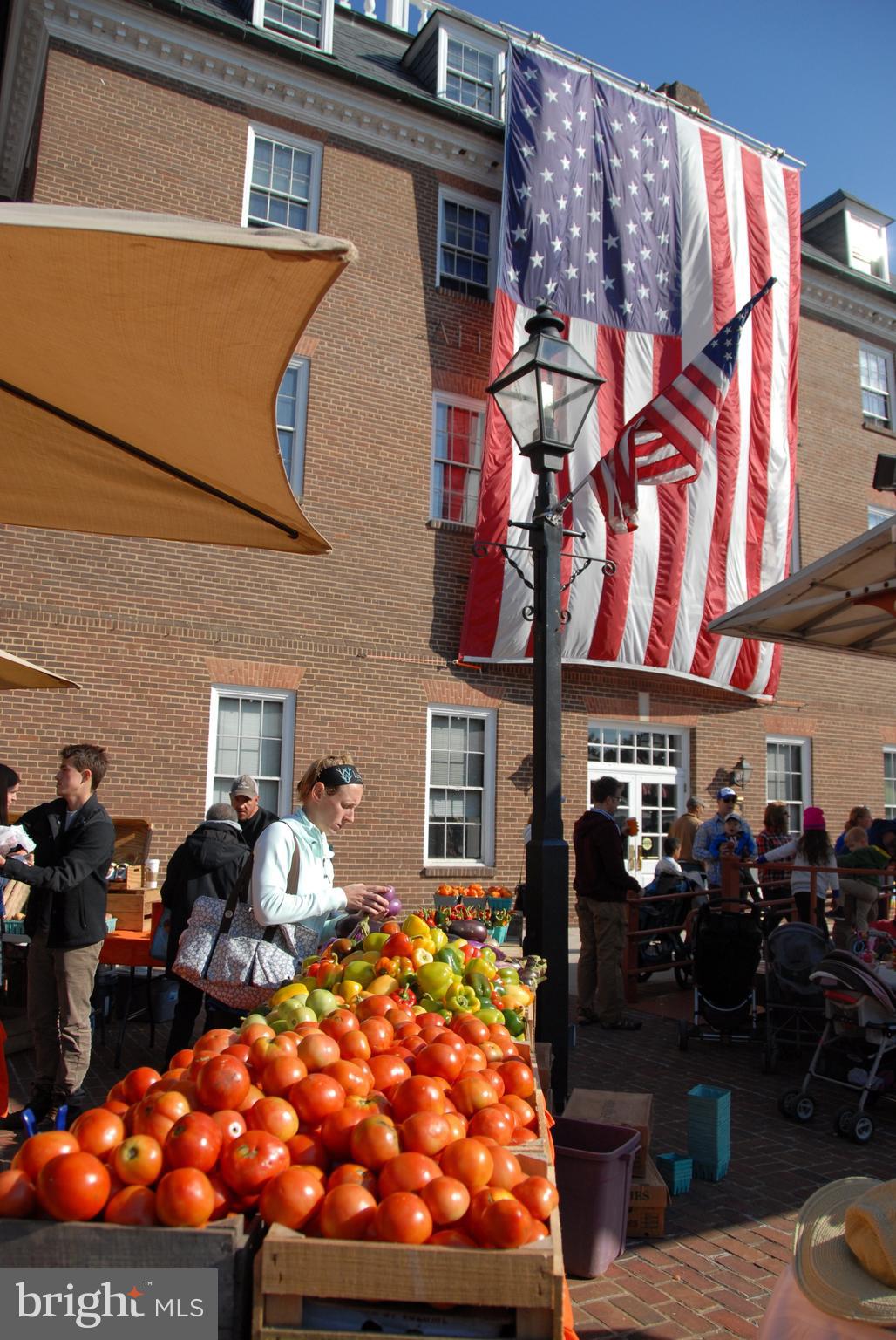 YATES GARDENS - Residential Lease