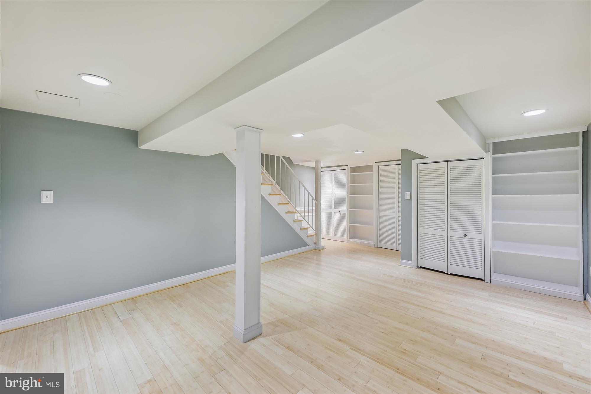 YATES GARDENS - Residential Lease