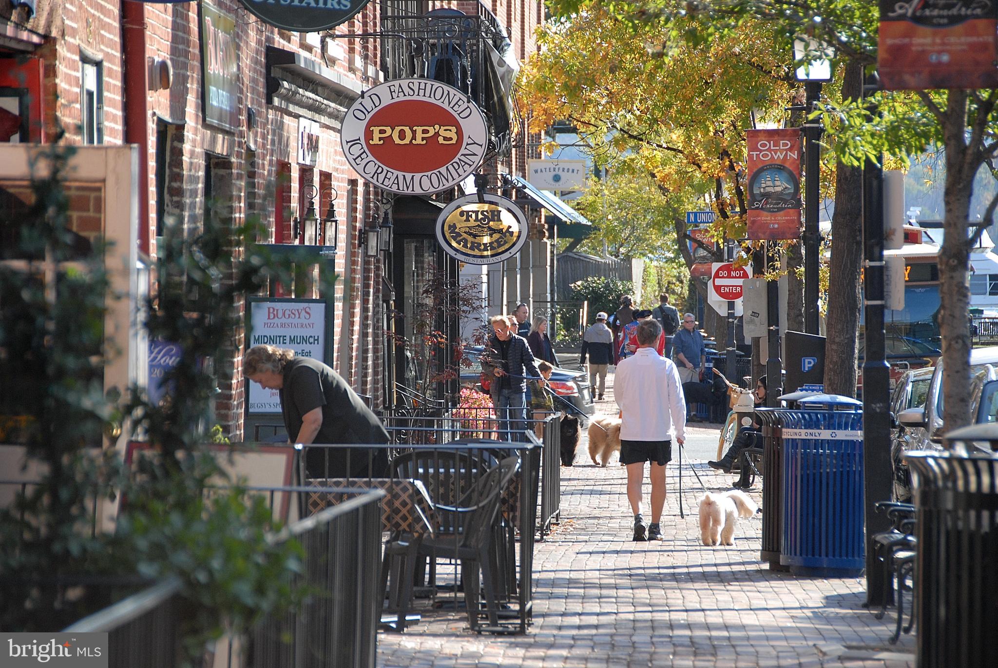 YATES GARDENS - Residential Lease