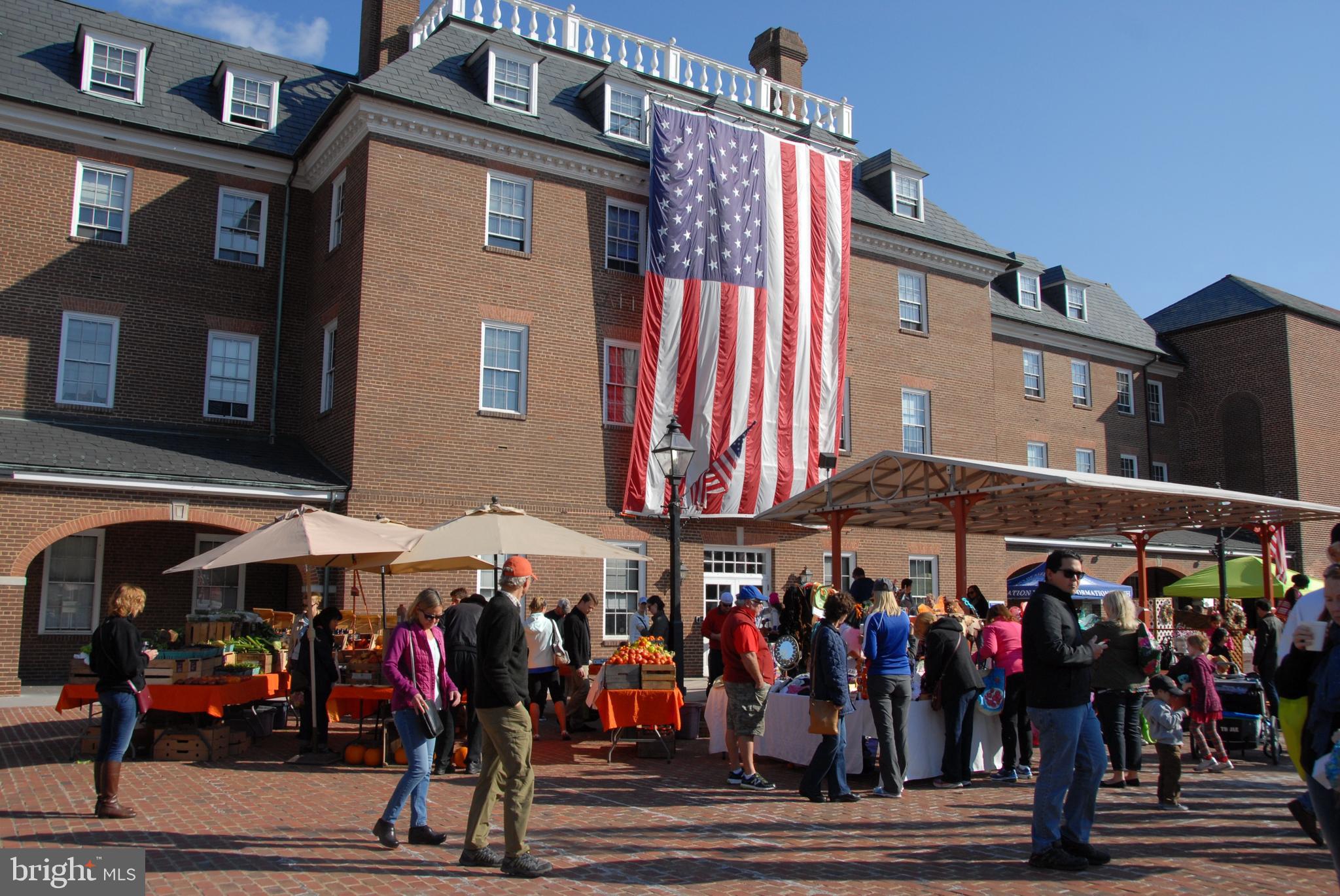 YATES GARDENS - Residential Lease