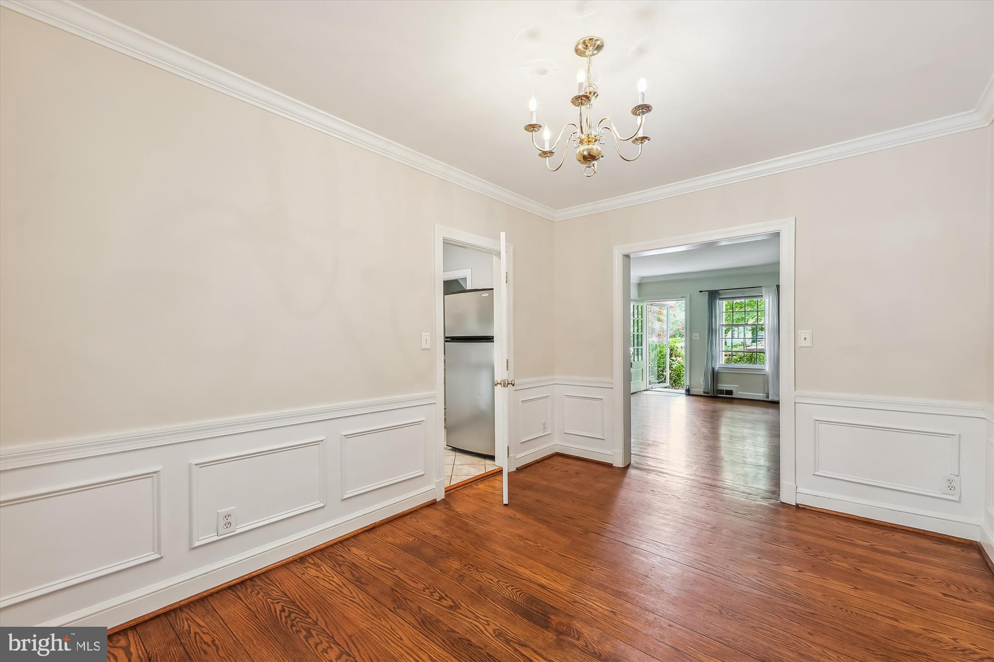 YATES GARDENS - Residential Lease