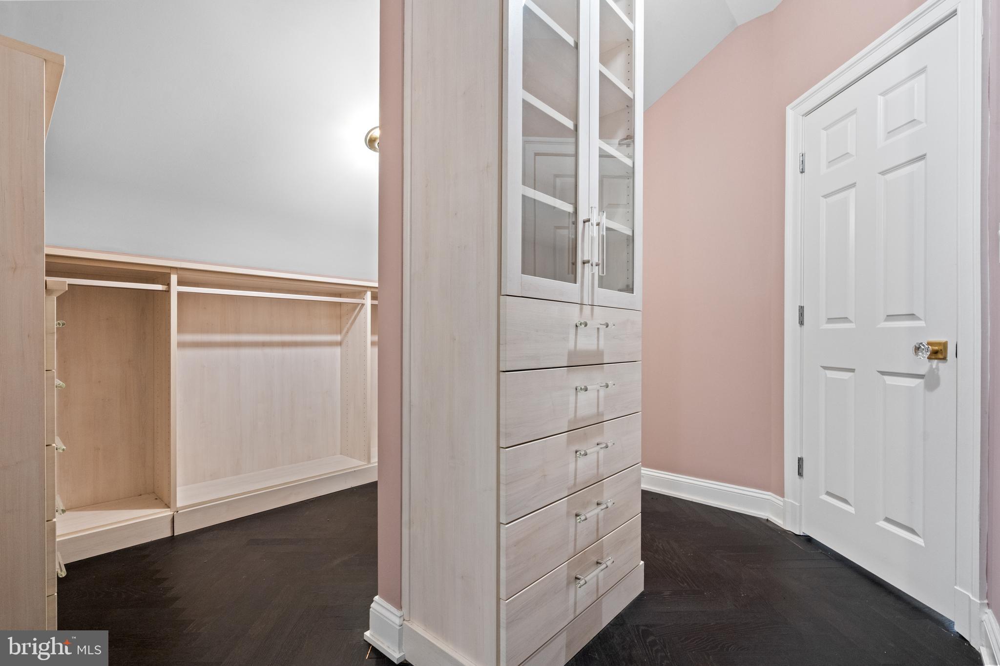 ARLINGWOOD - Residential