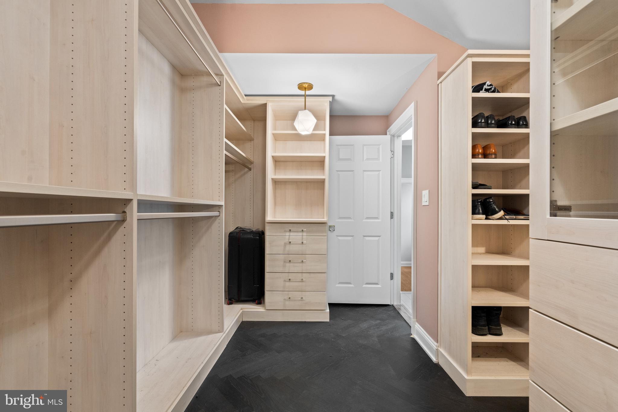 ARLINGWOOD - Residential