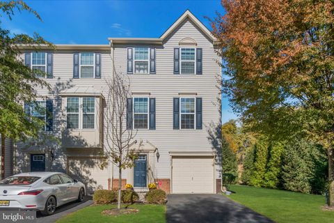 Townhouse For Sale - 1917 Lukas Court<br/> CINNAMINSON, NJ 08077