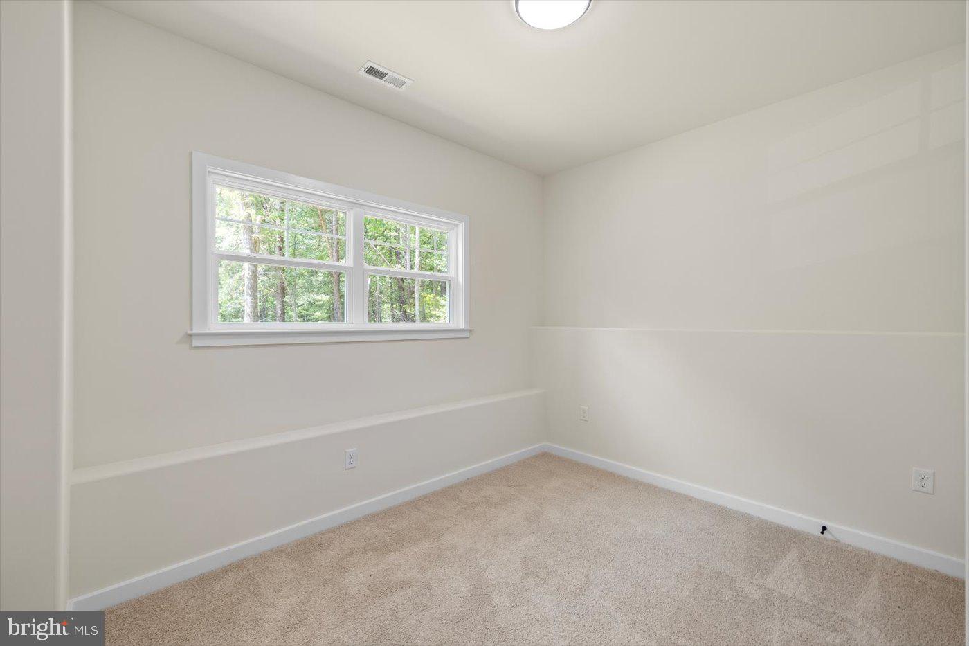 PRESIDENTIAL LAKES - Residential