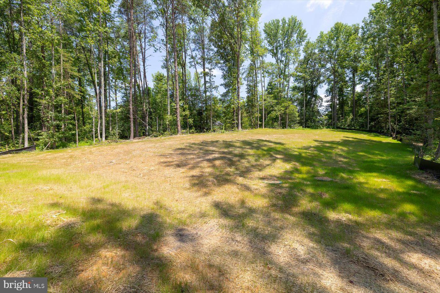 PRESIDENTIAL LAKES - Residential