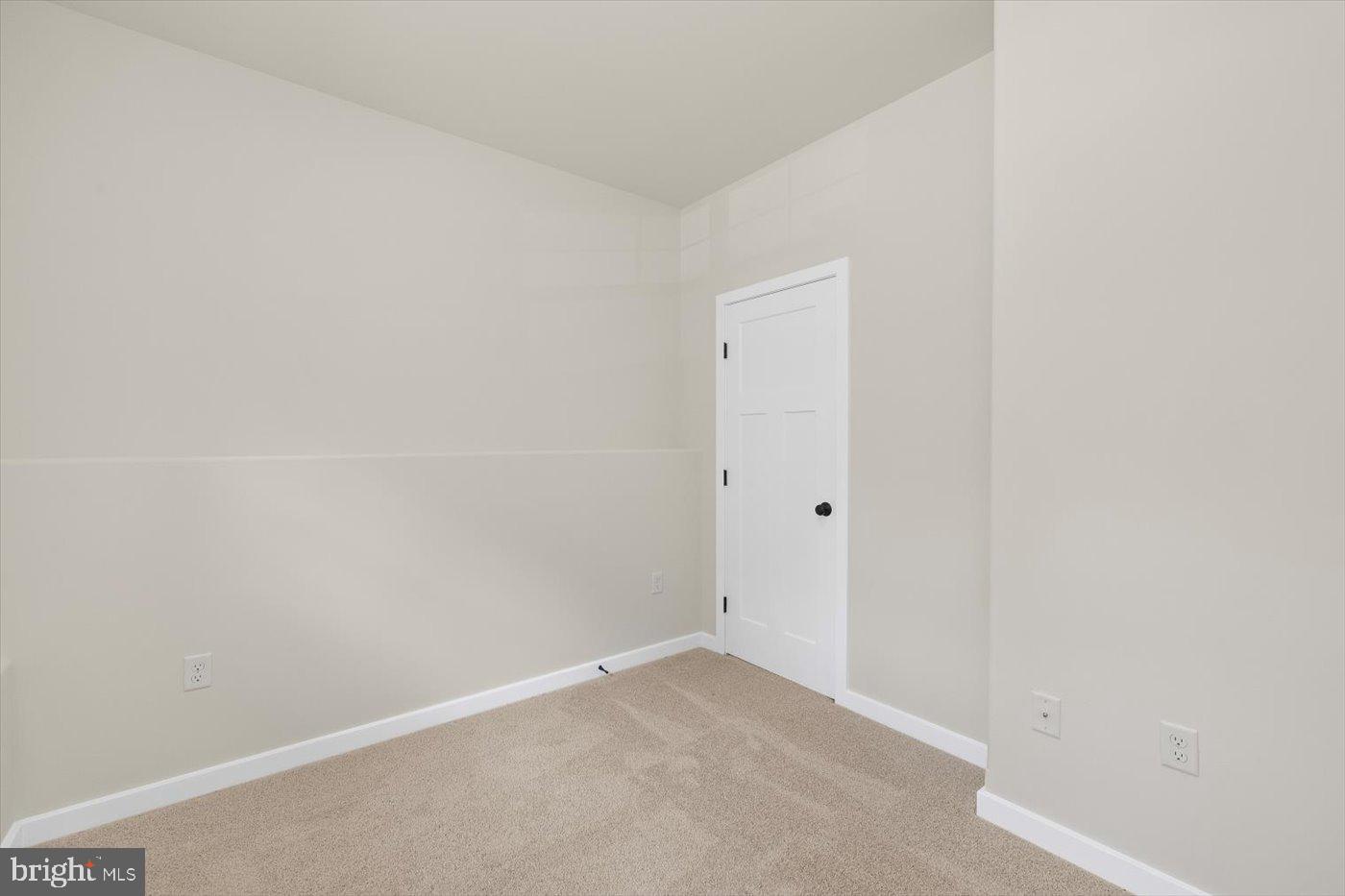 PRESIDENTIAL LAKES - Residential