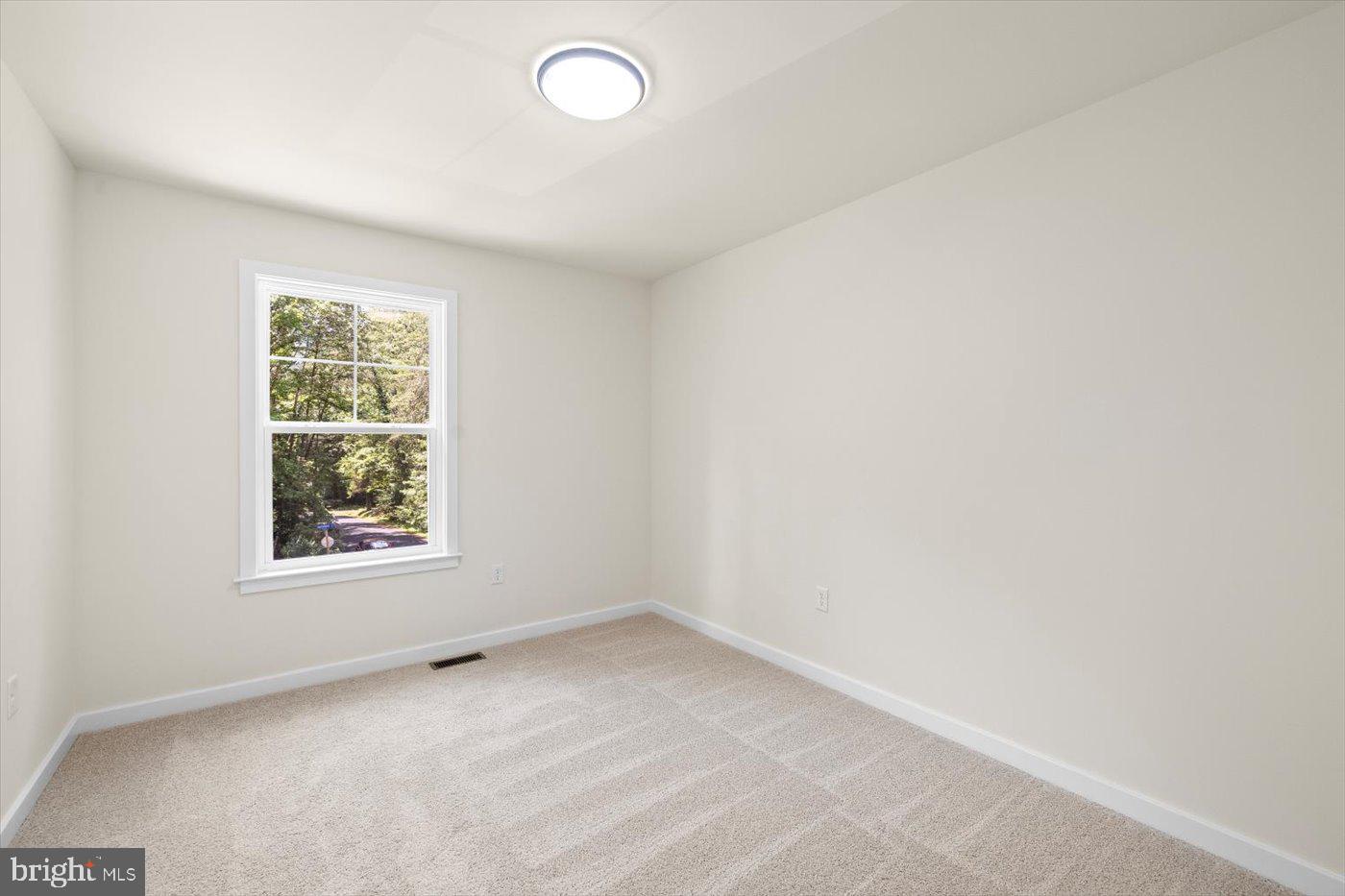 PRESIDENTIAL LAKES - Residential