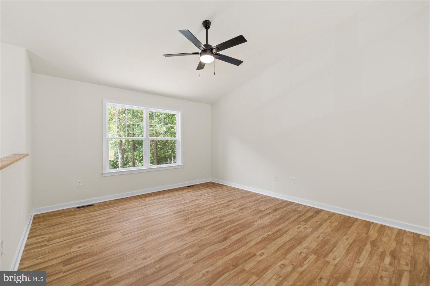 PRESIDENTIAL LAKES - Residential