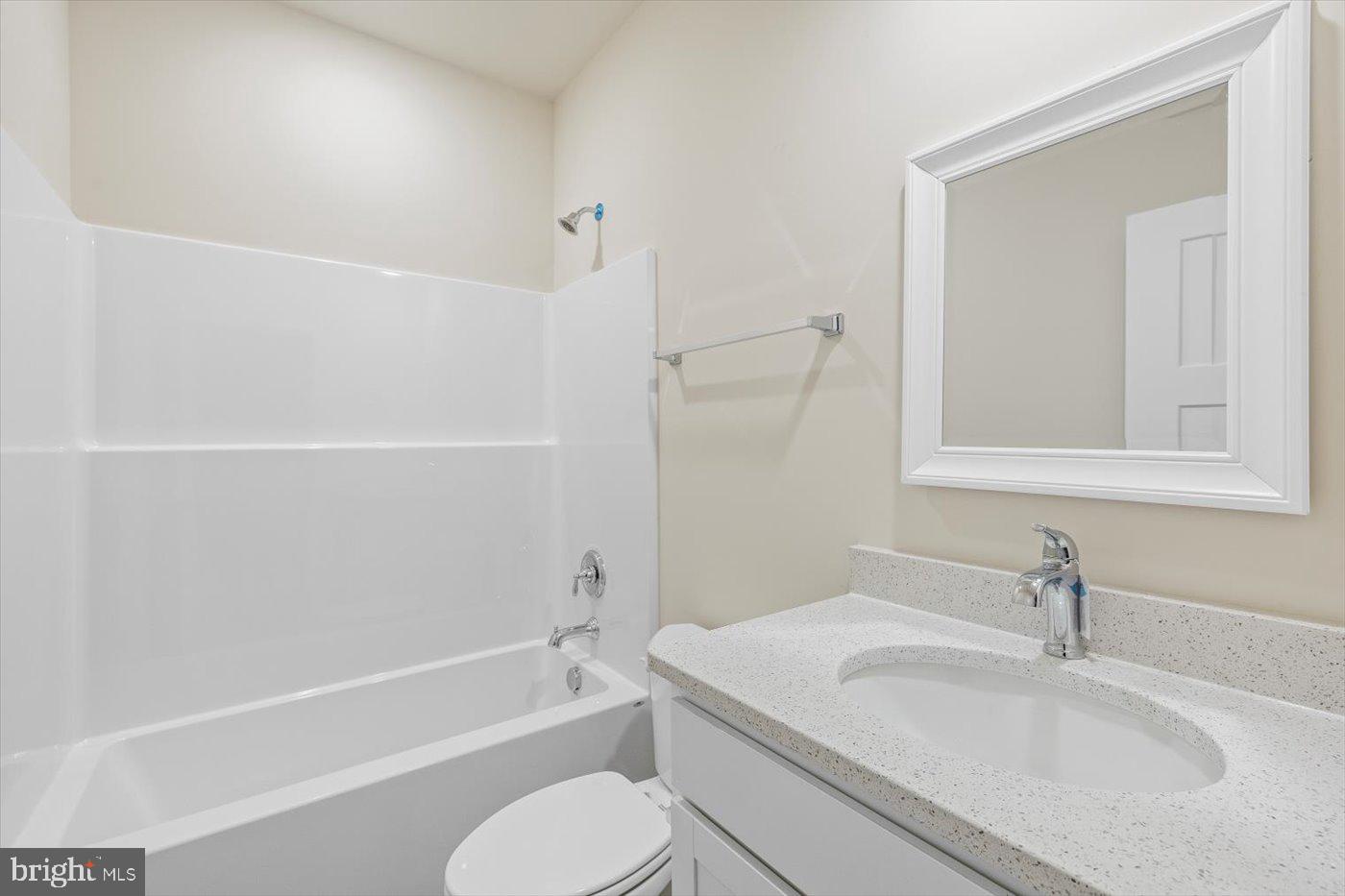 PRESIDENTIAL LAKES - Residential