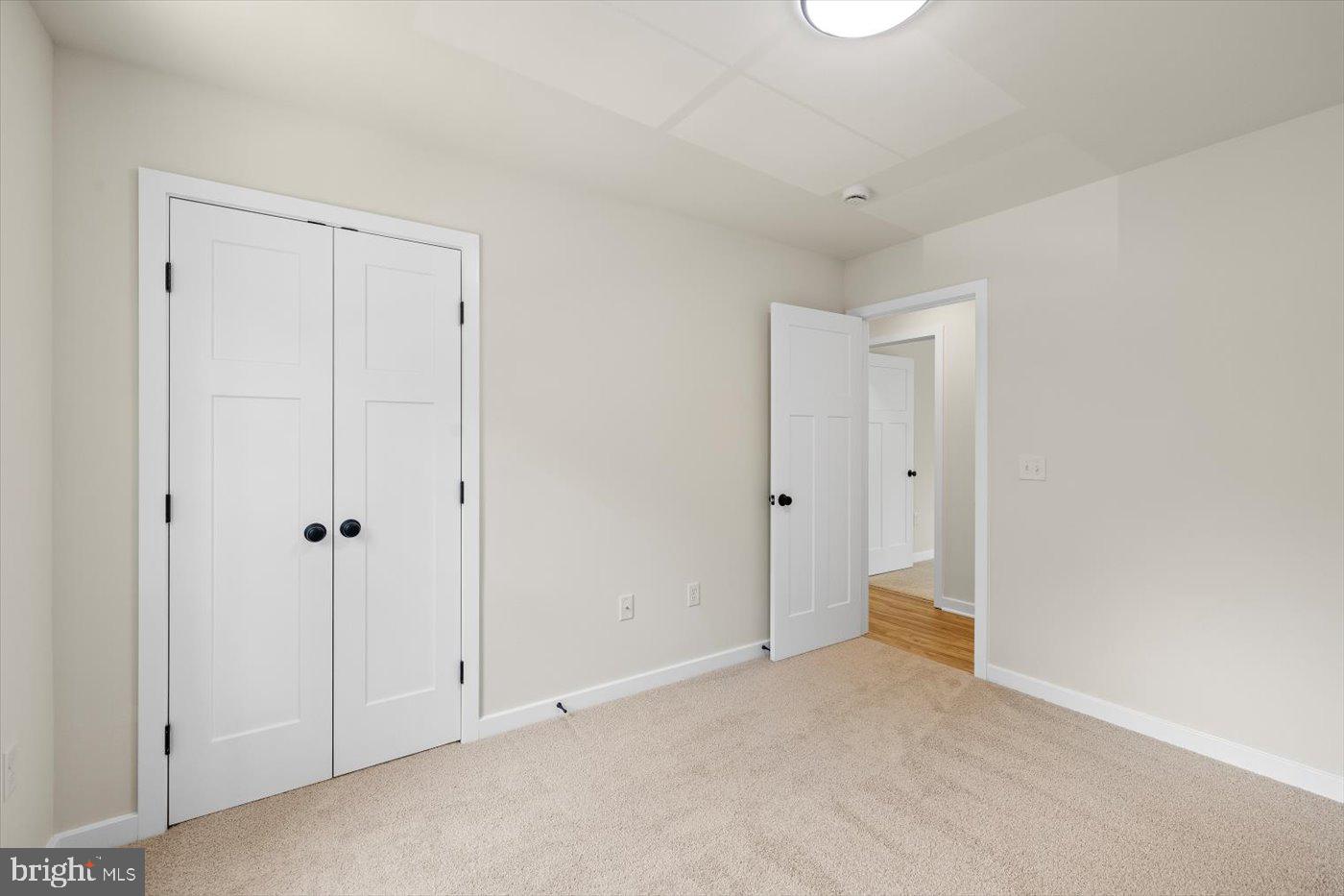 PRESIDENTIAL LAKES - Residential