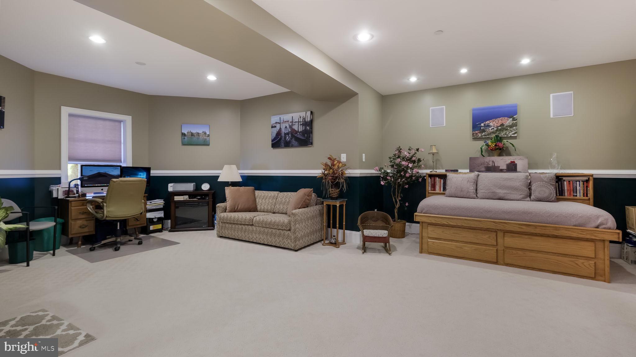 ASHTON RESERVE - Residential