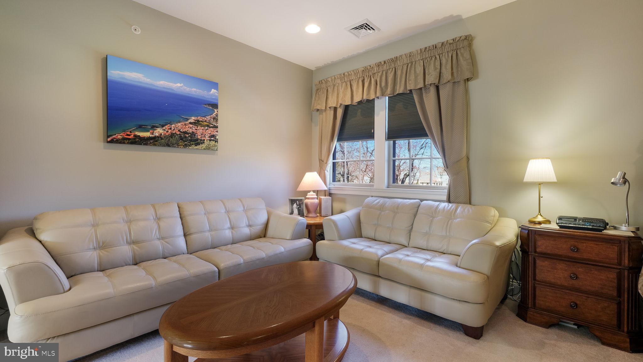 ASHTON RESERVE - Residential