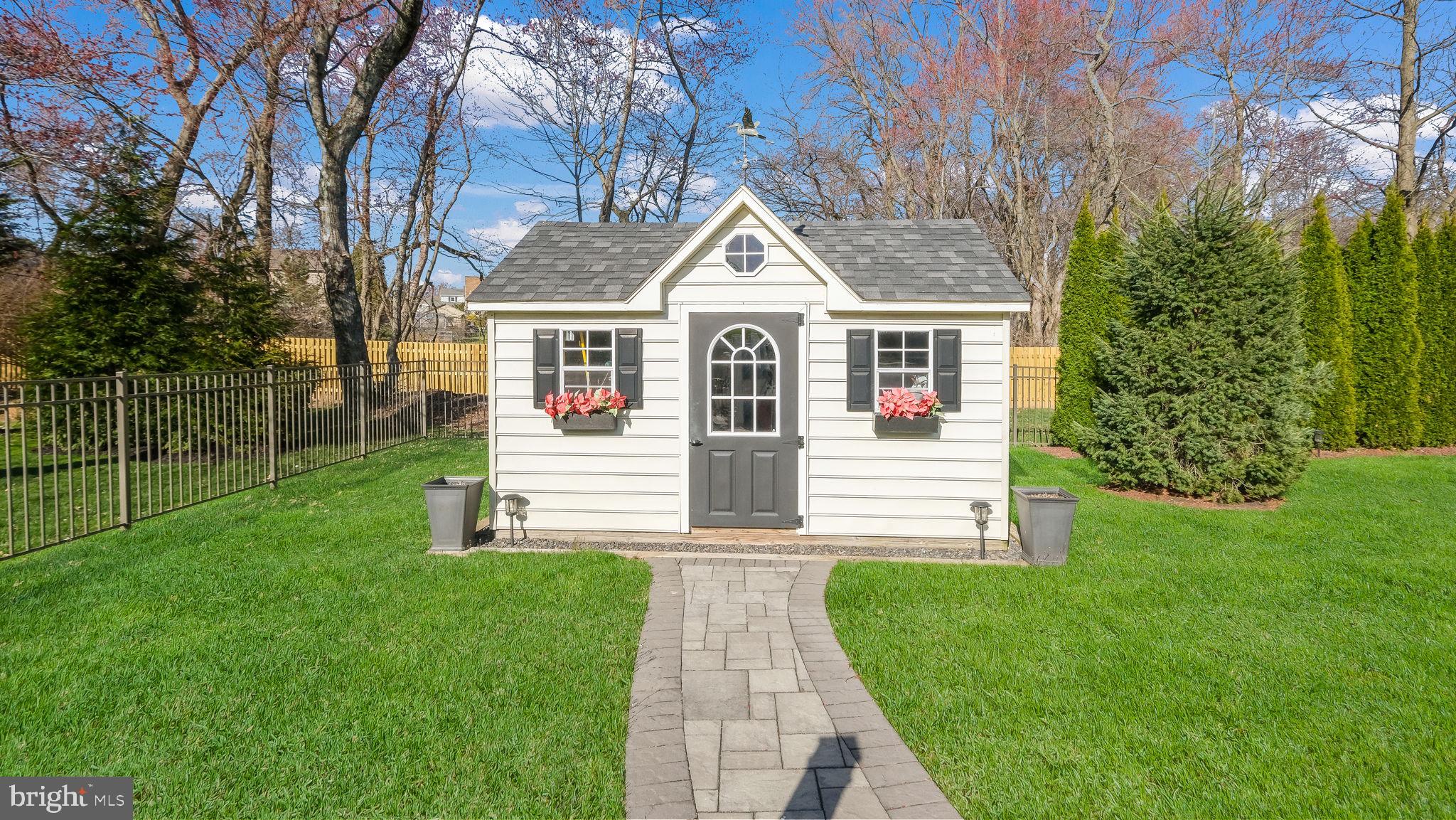 ASHTON RESERVE - Residential