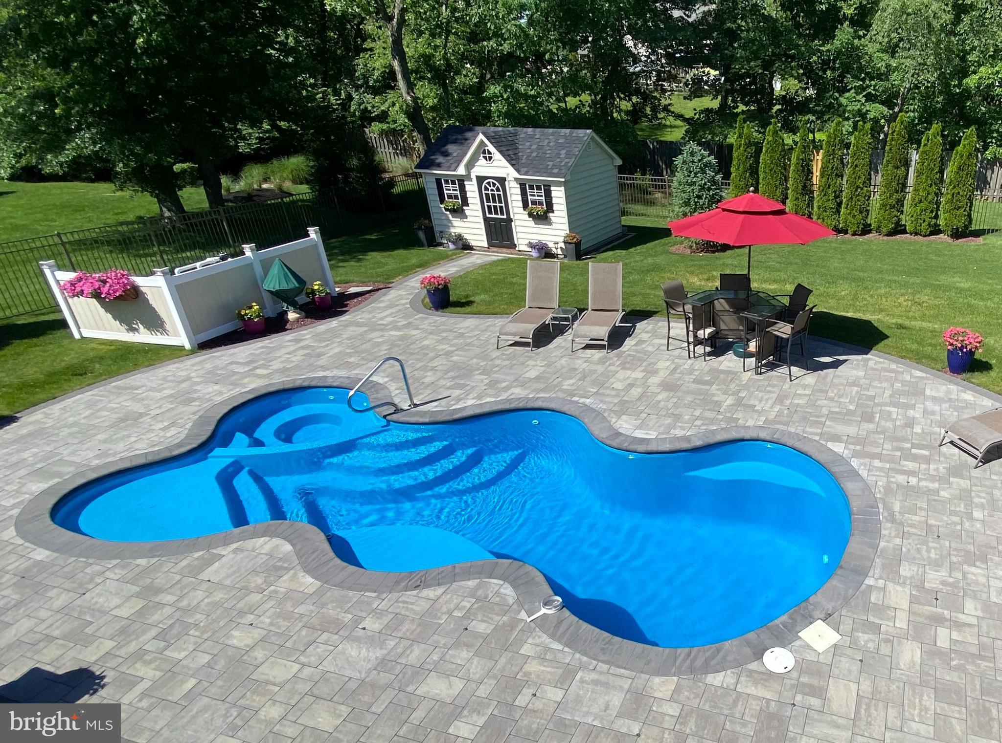 ASHTON RESERVE - Residential