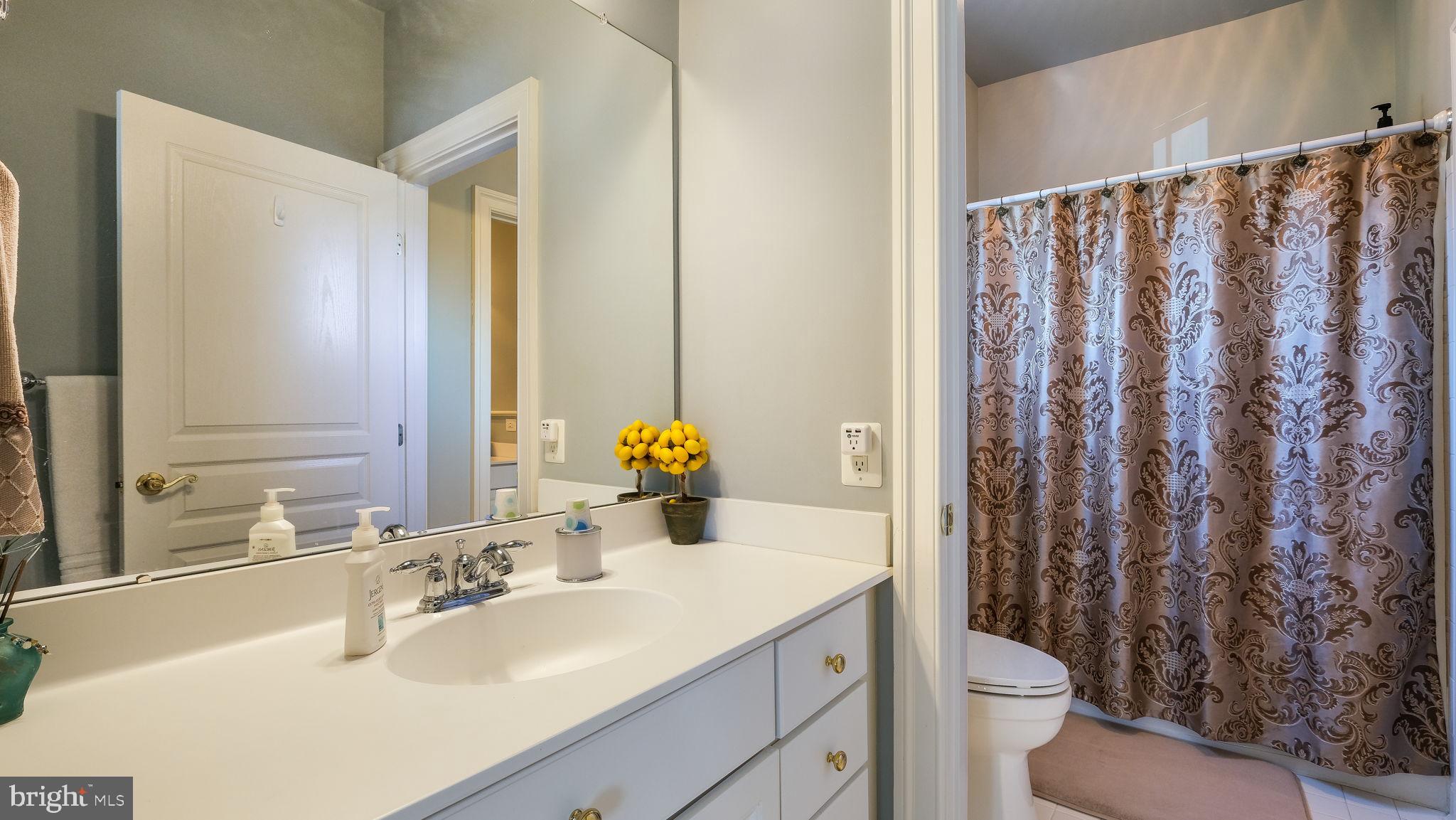 ASHTON RESERVE - Residential