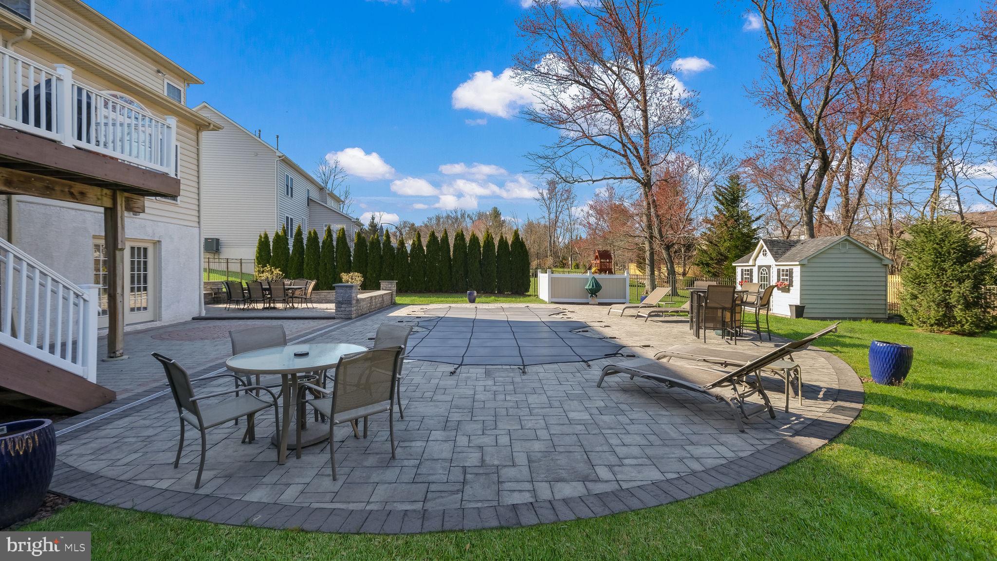 ASHTON RESERVE - Residential