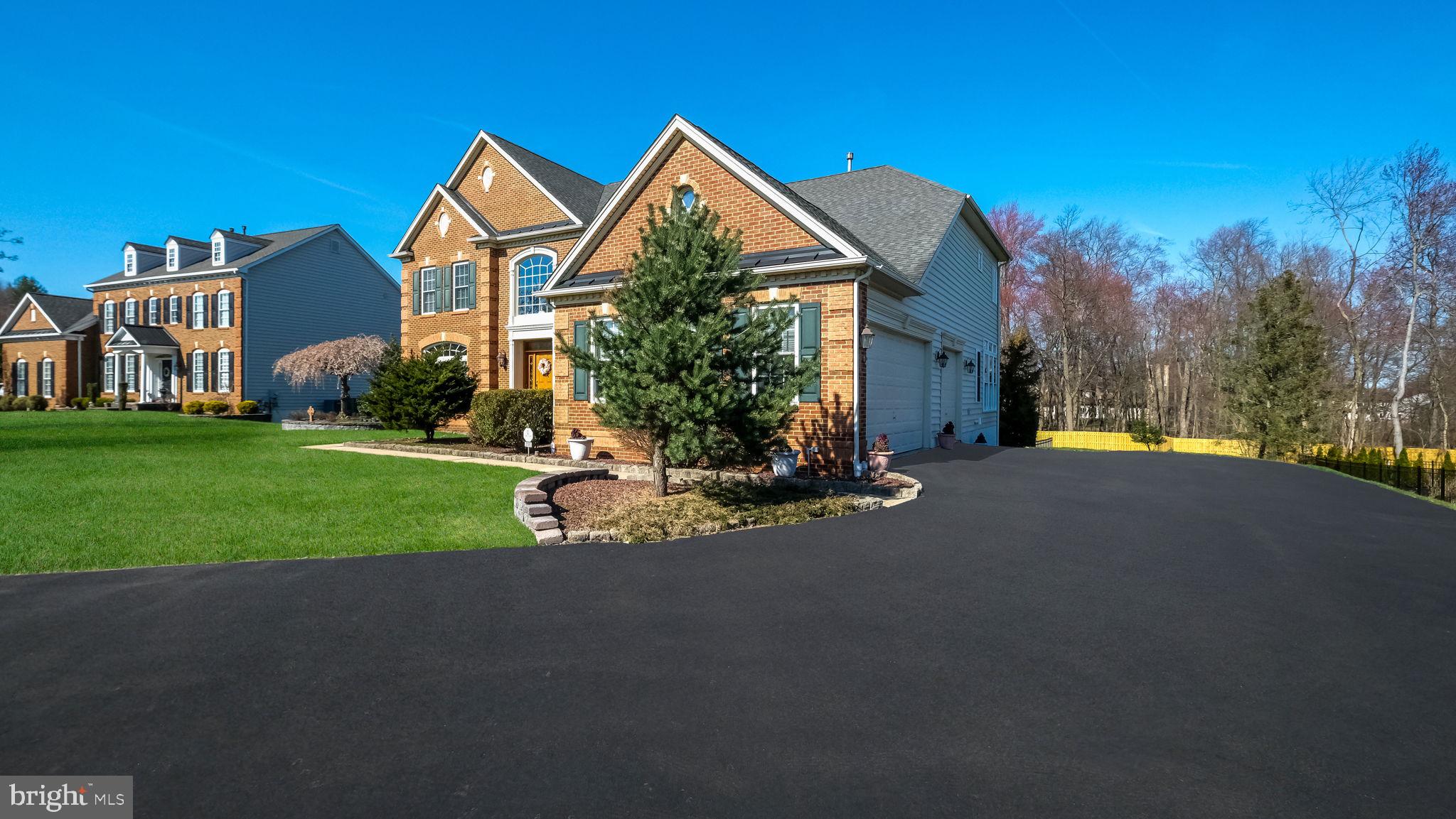 ASHTON RESERVE - Residential