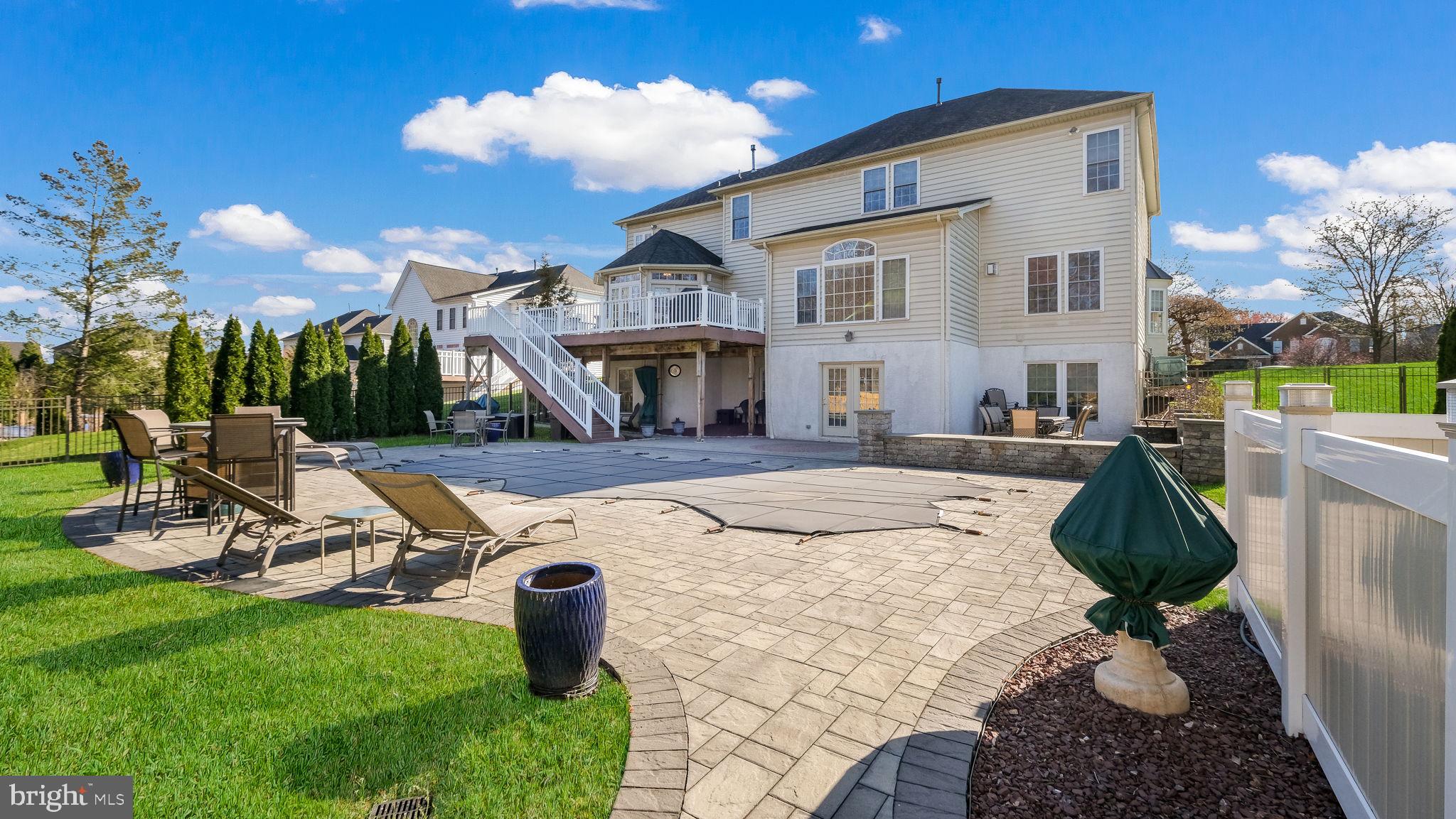 ASHTON RESERVE - Residential