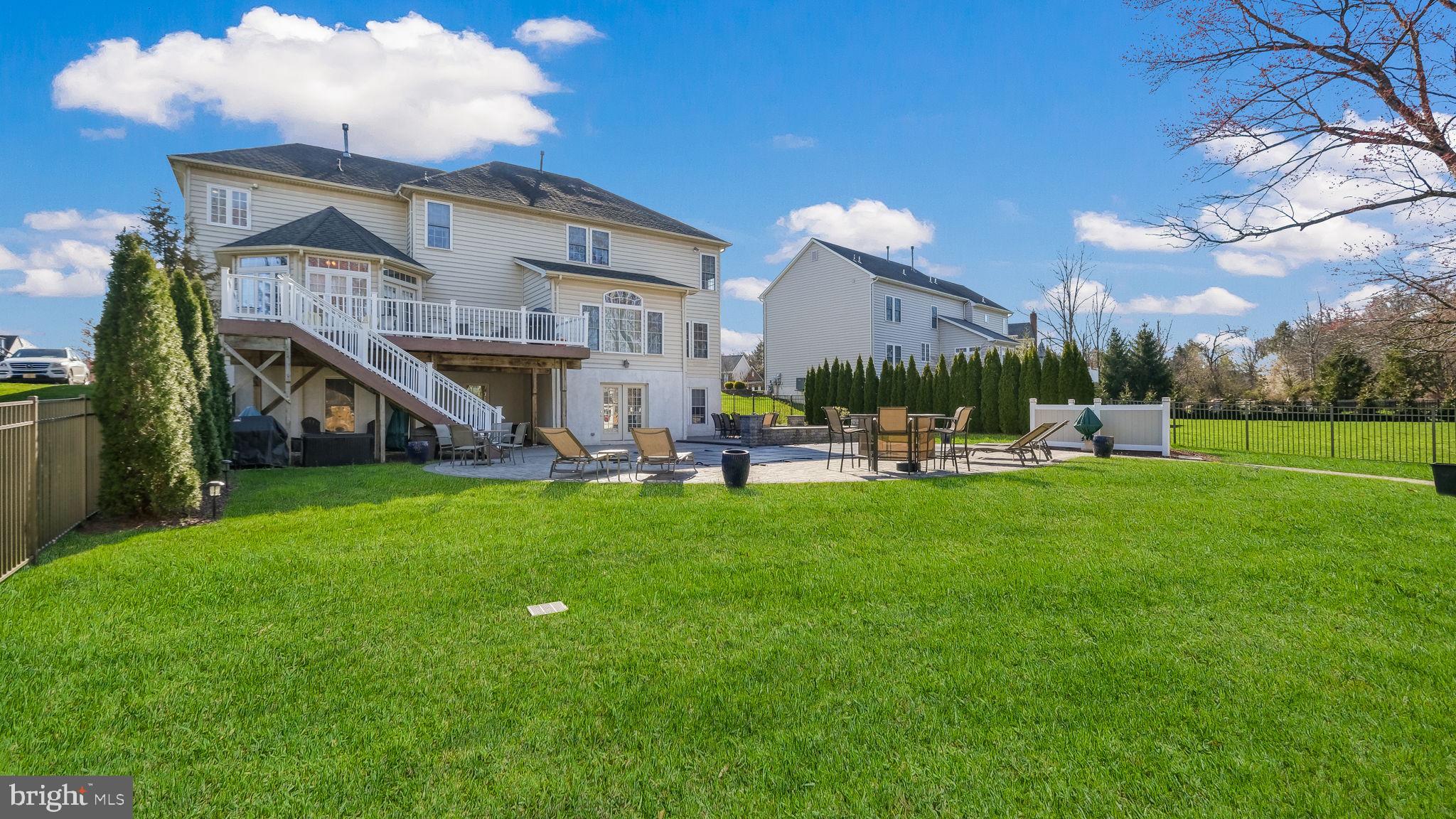 ASHTON RESERVE - Residential