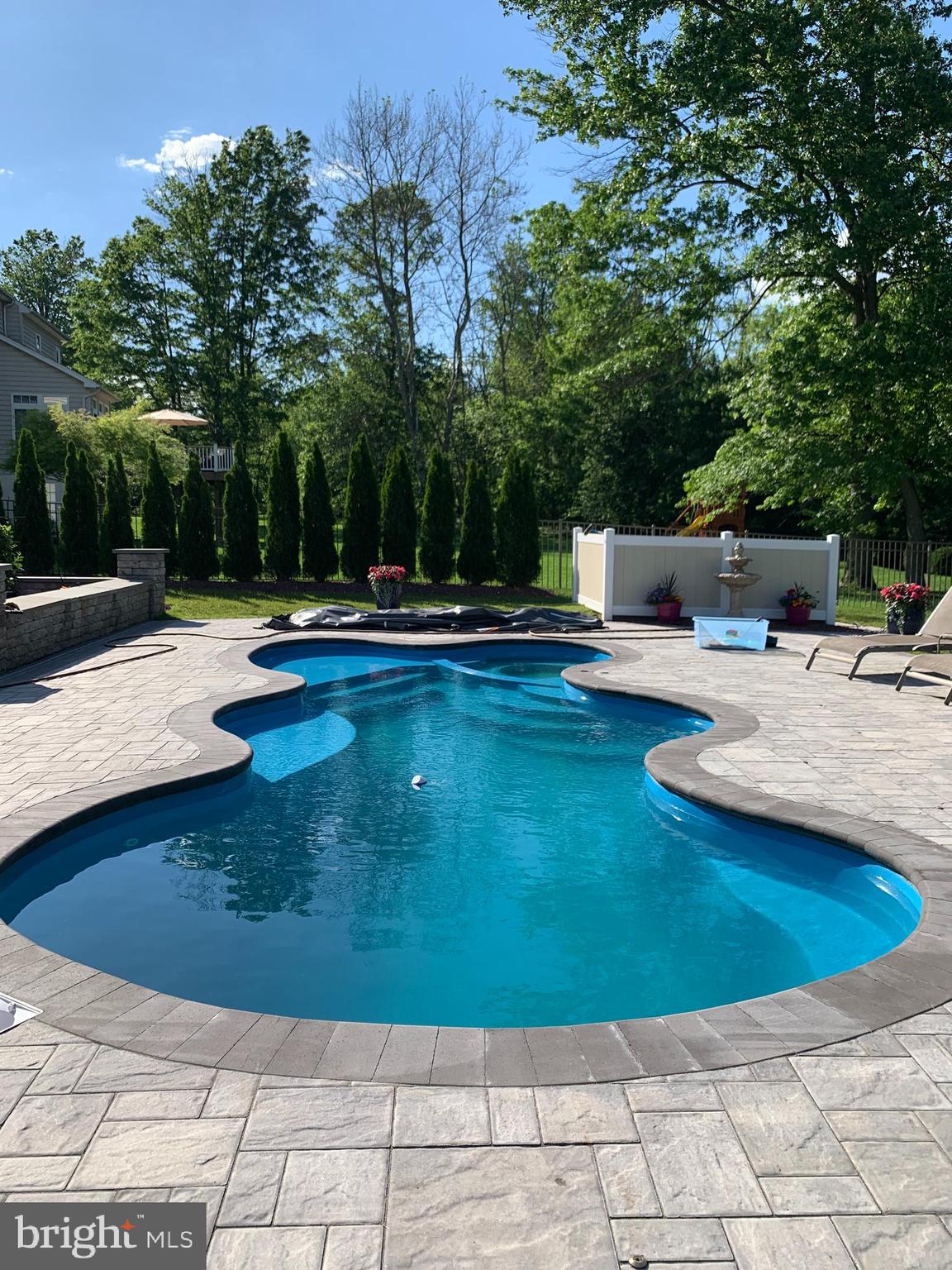 ASHTON RESERVE - Residential